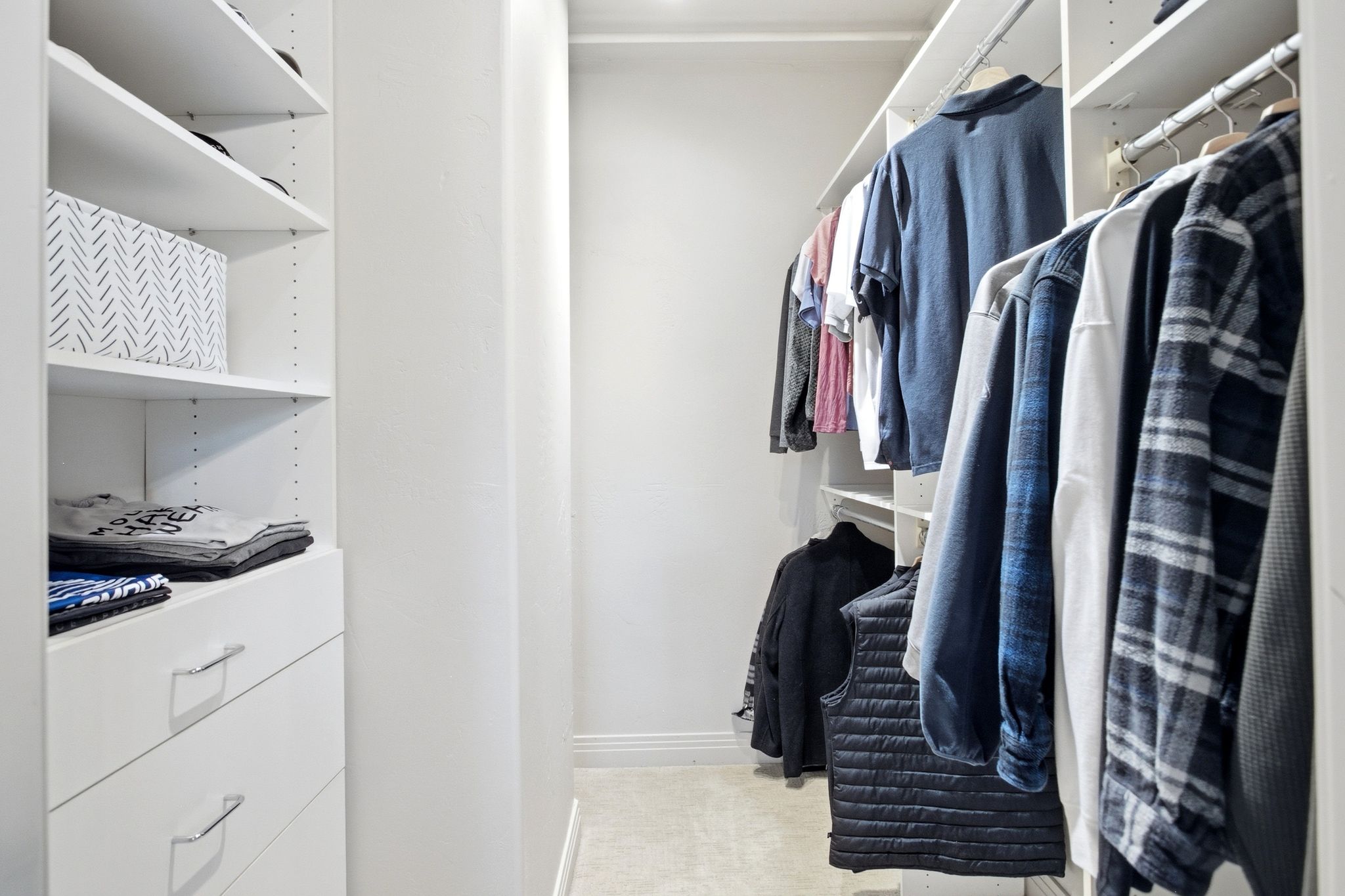 Walk in closet