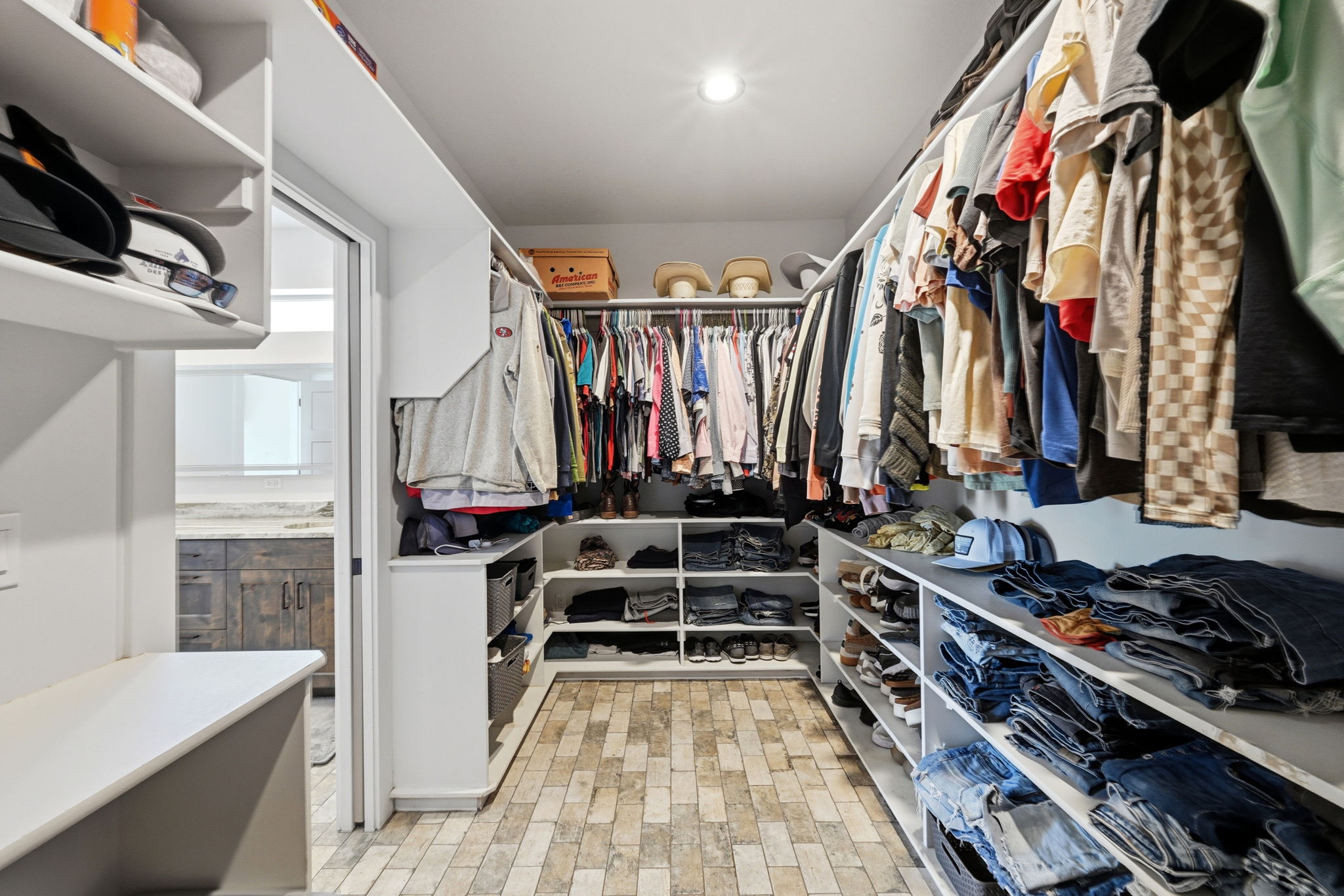 Walk in closet