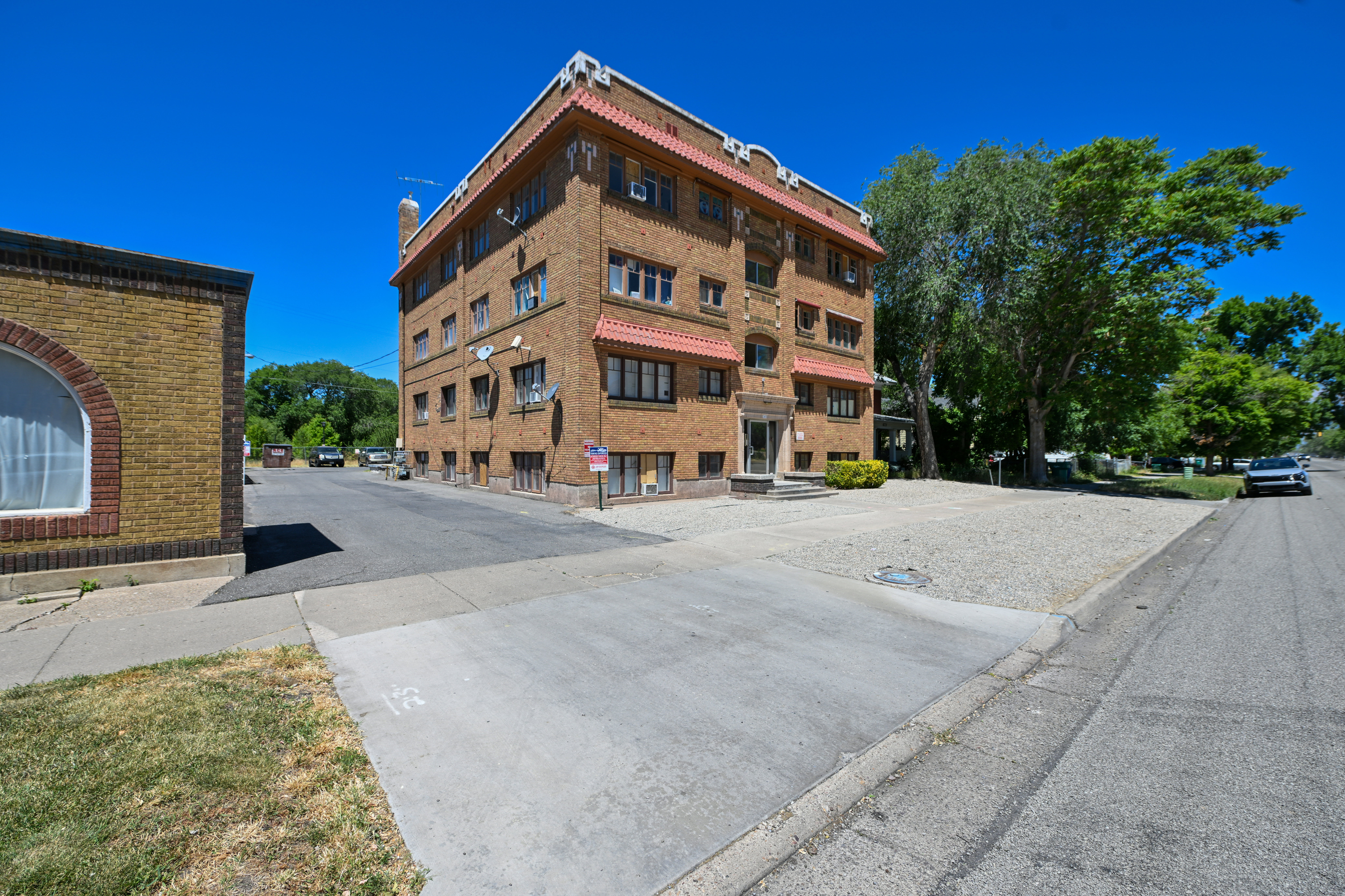 Outdoor building