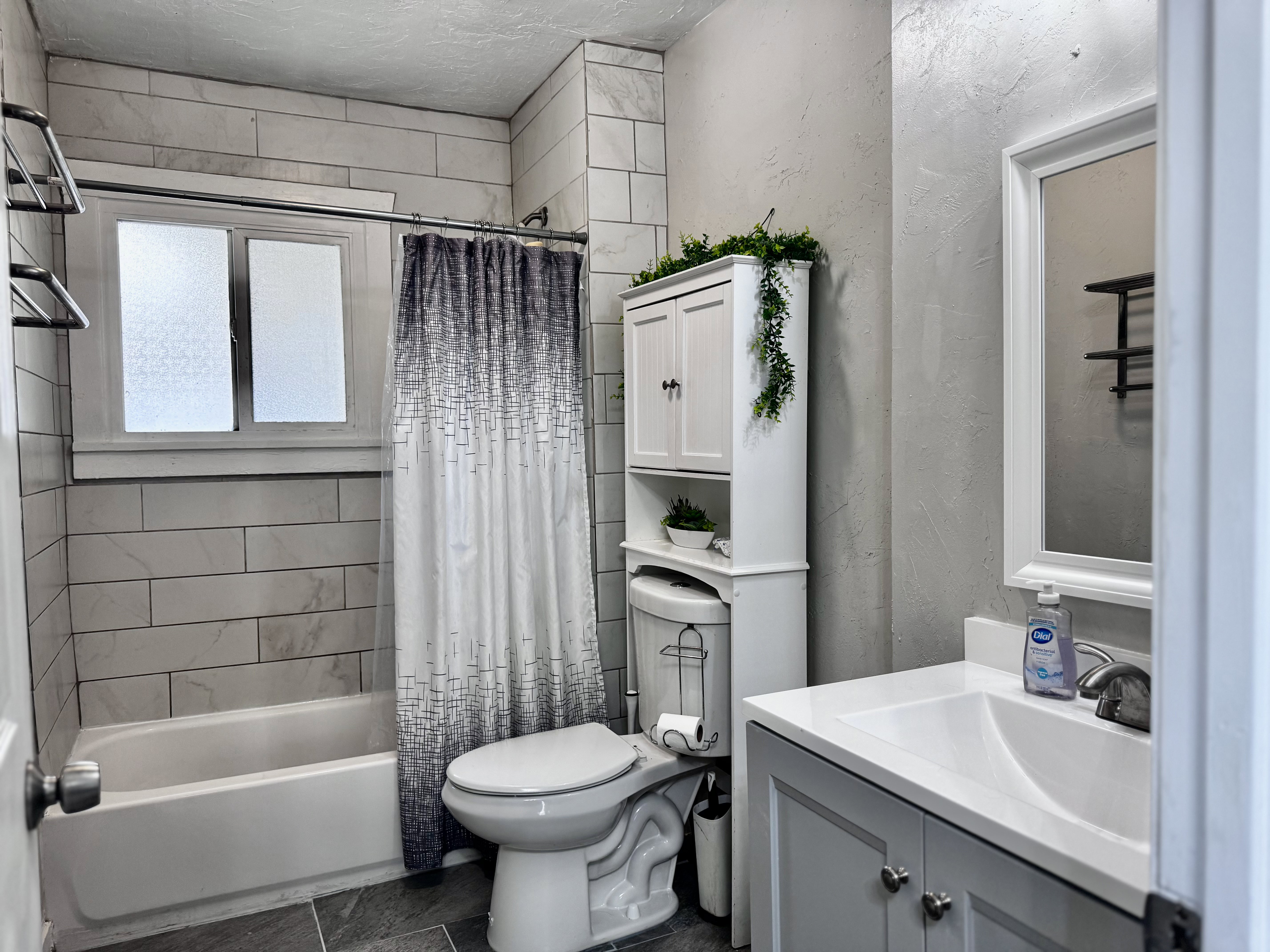 Main Bathroom