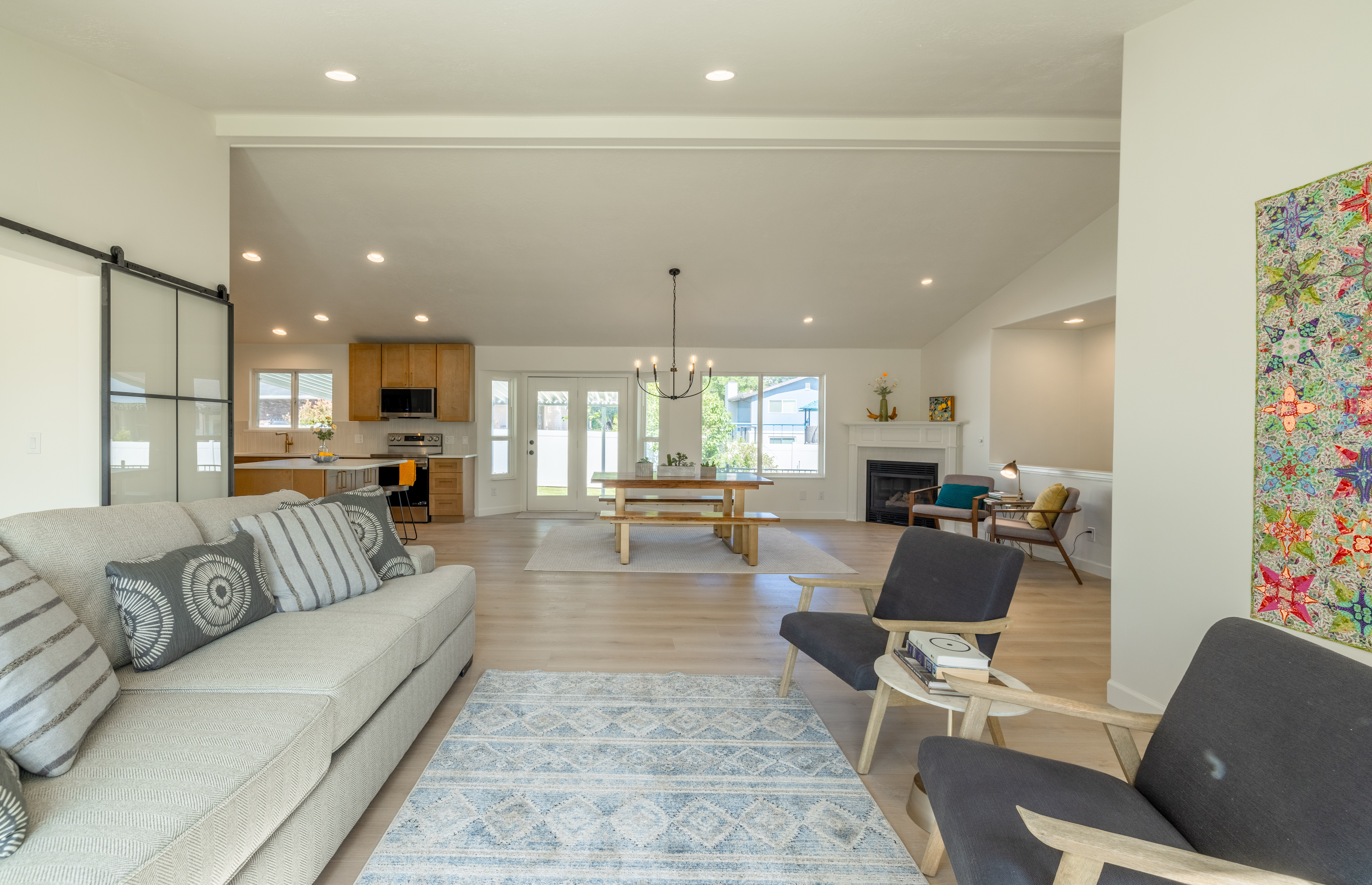 Great room with vaulted ceilings
