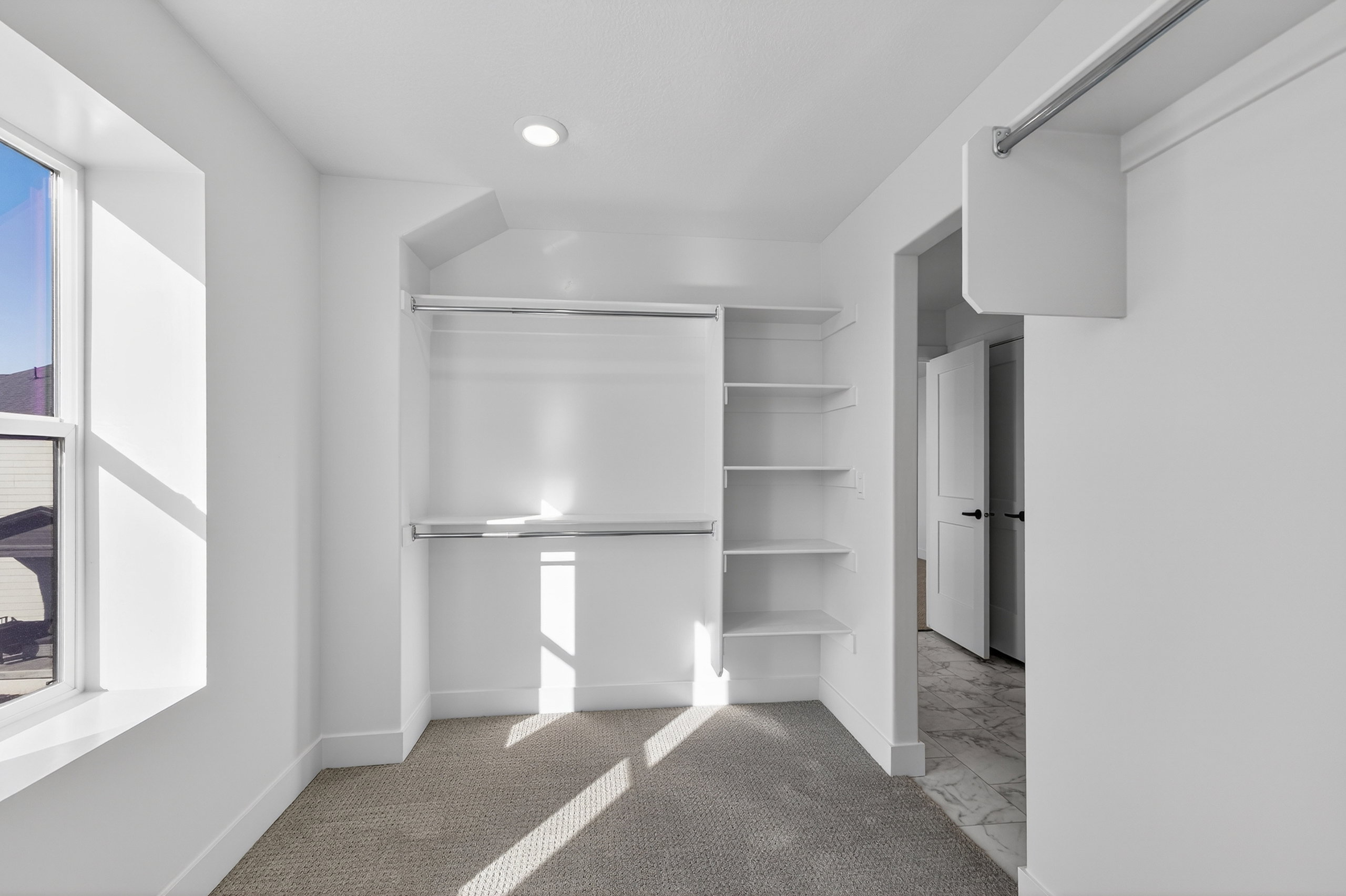 Walk in closet