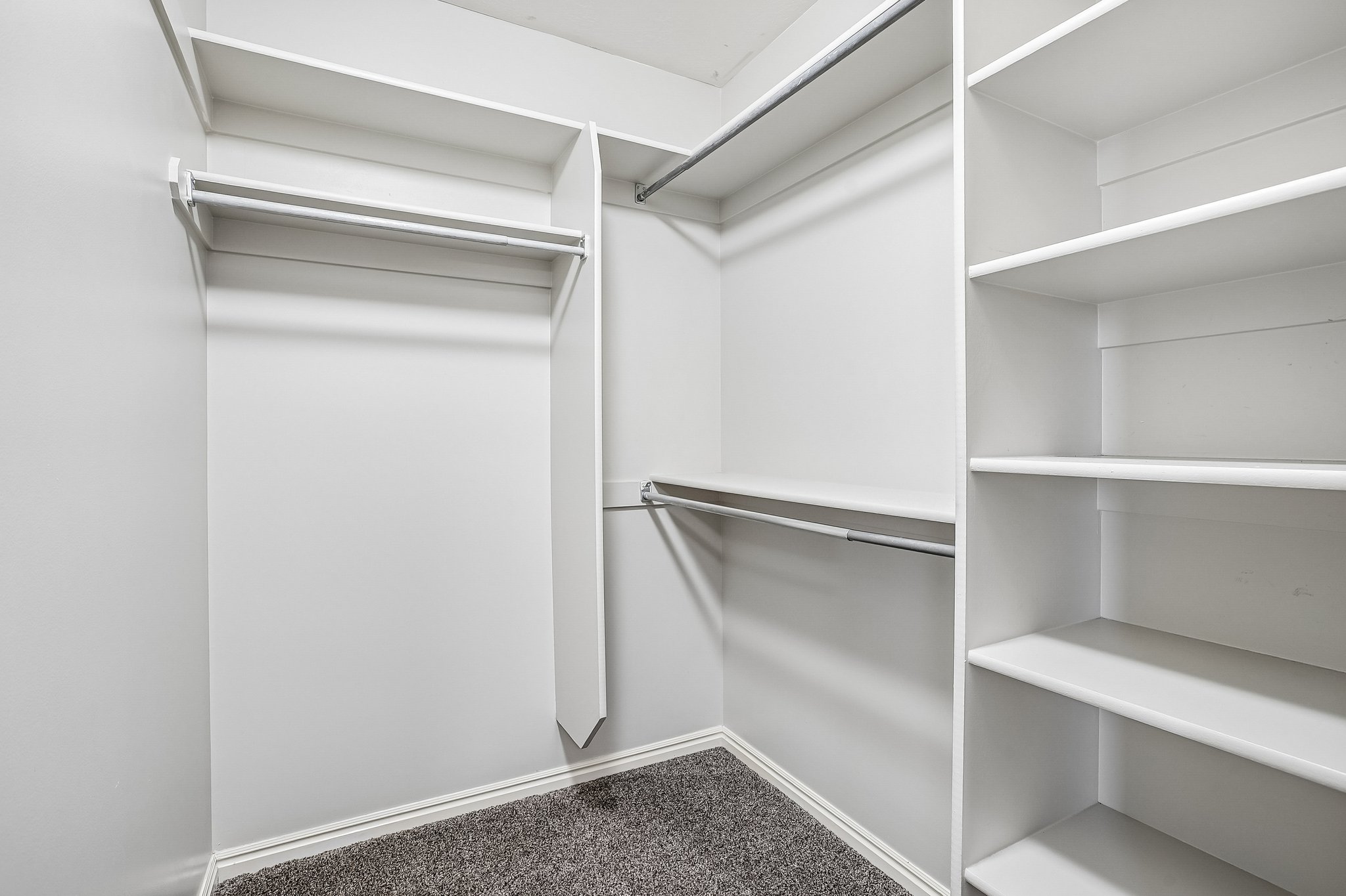 Walk in closet