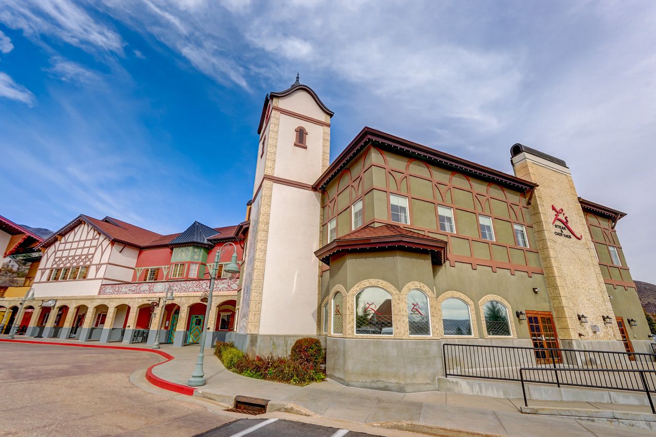 Outdoor building