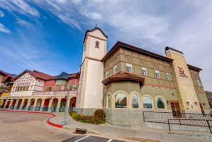 Outdoor building