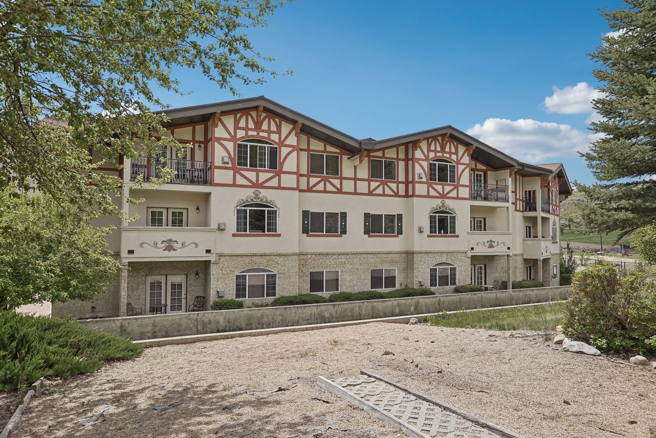 Outdoor building