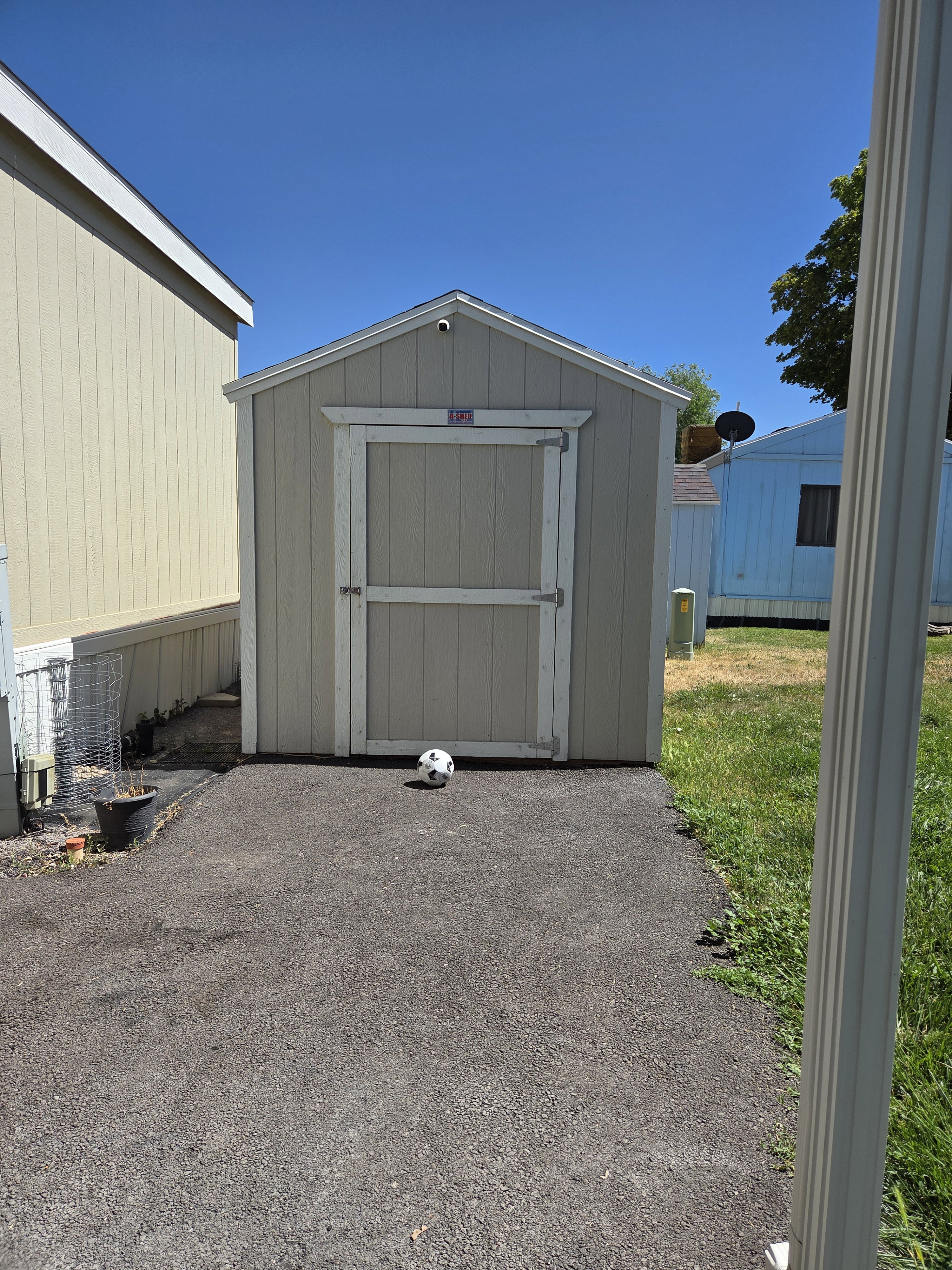 Exterior storage shed