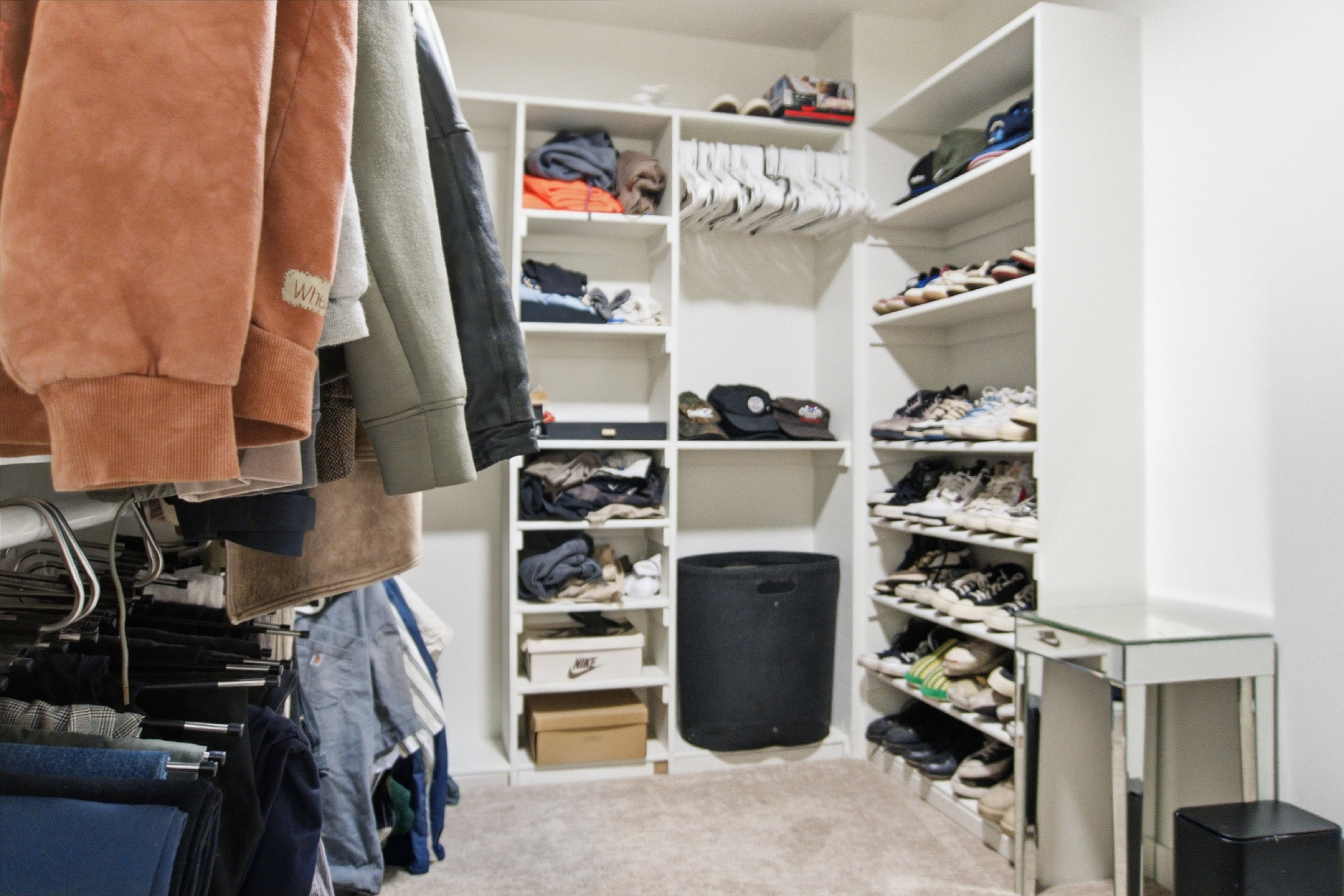 Walk in closet