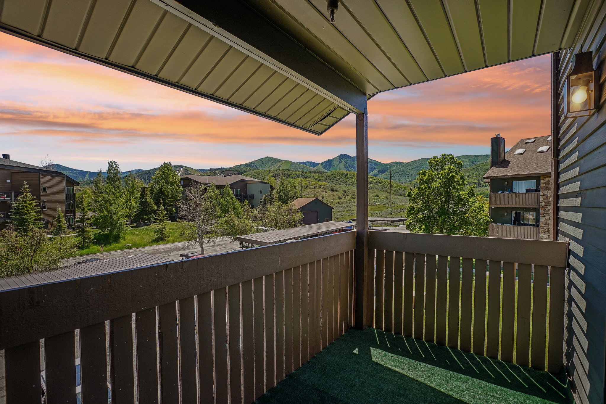 Private balcony with mountain scenery