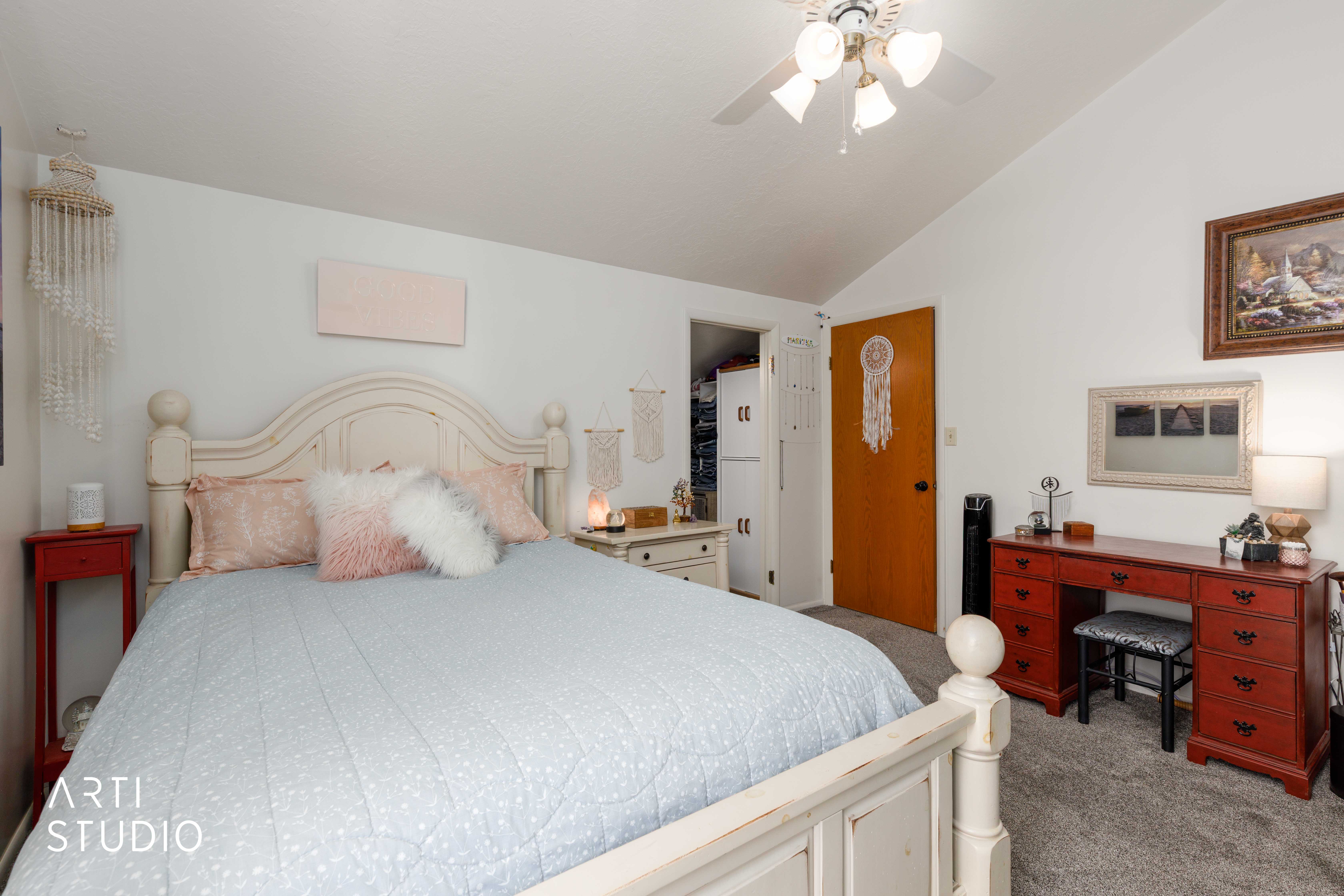 Vaulted ceilings with a ceiling fan light fixture