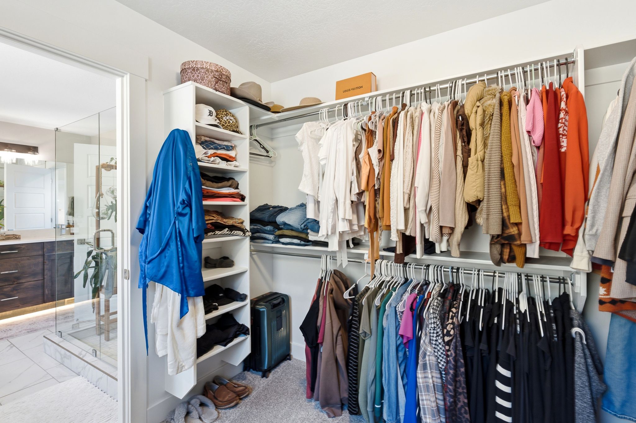 Walk in closet