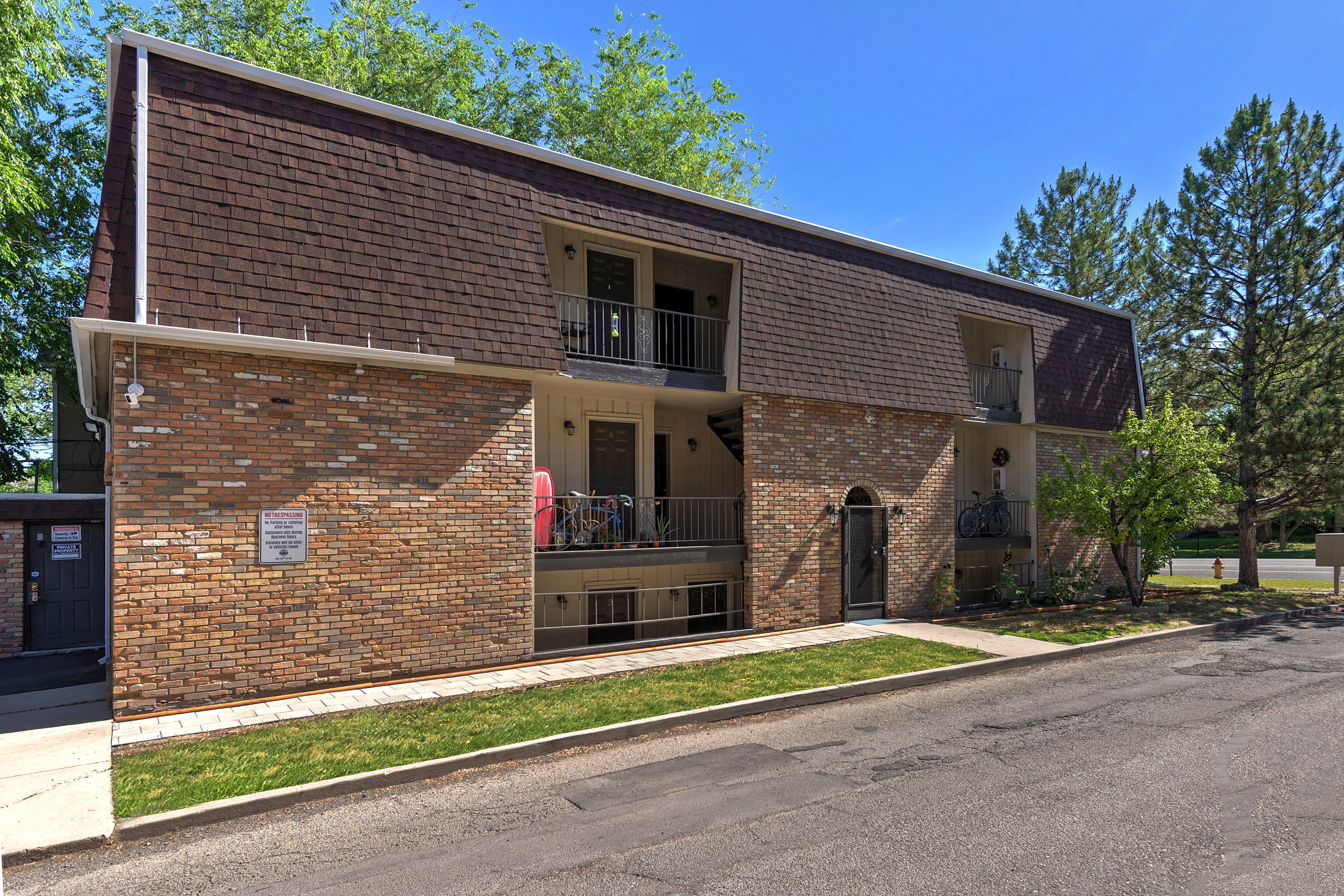 Outdoor building