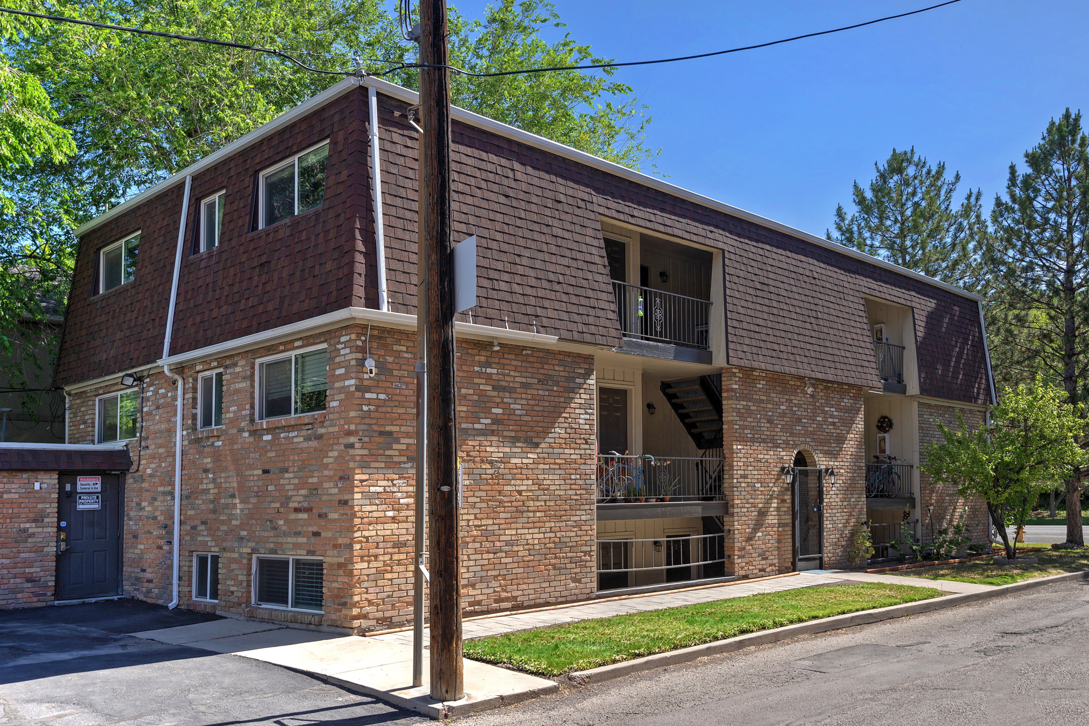 Outdoor building