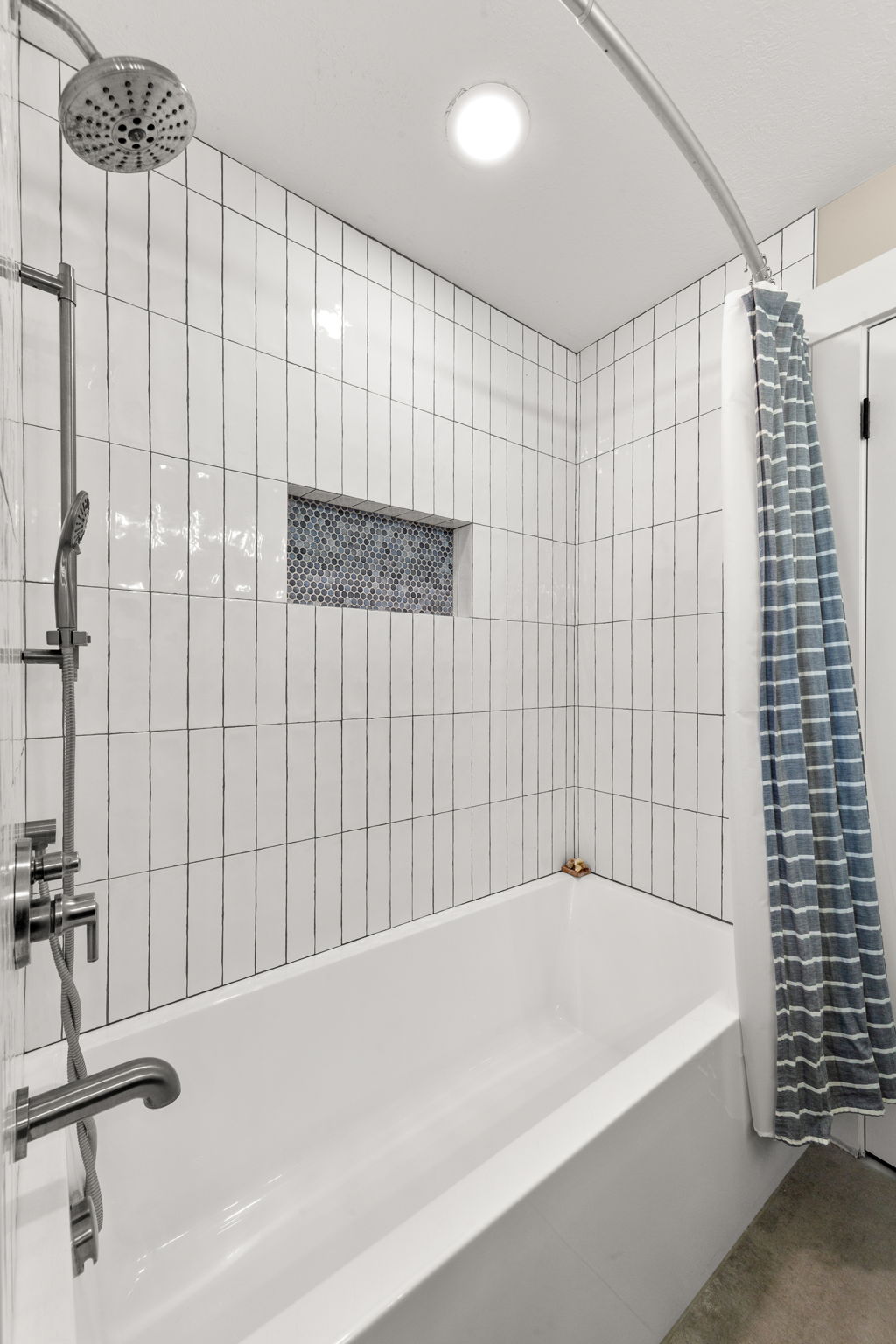 Newly remodeled Main Bath with Tub & Shower Combo.