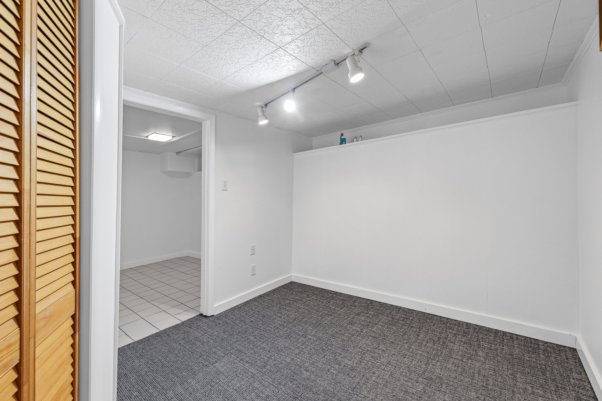 Empty room