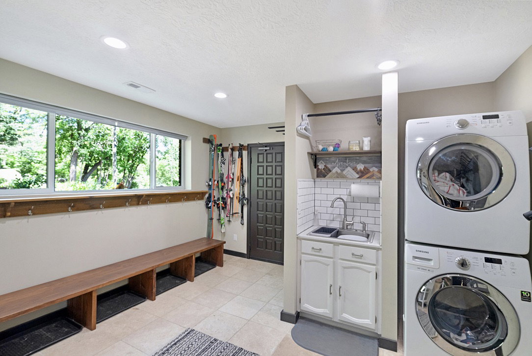 Lower Suite Entrance with Mudroom & Laundry
