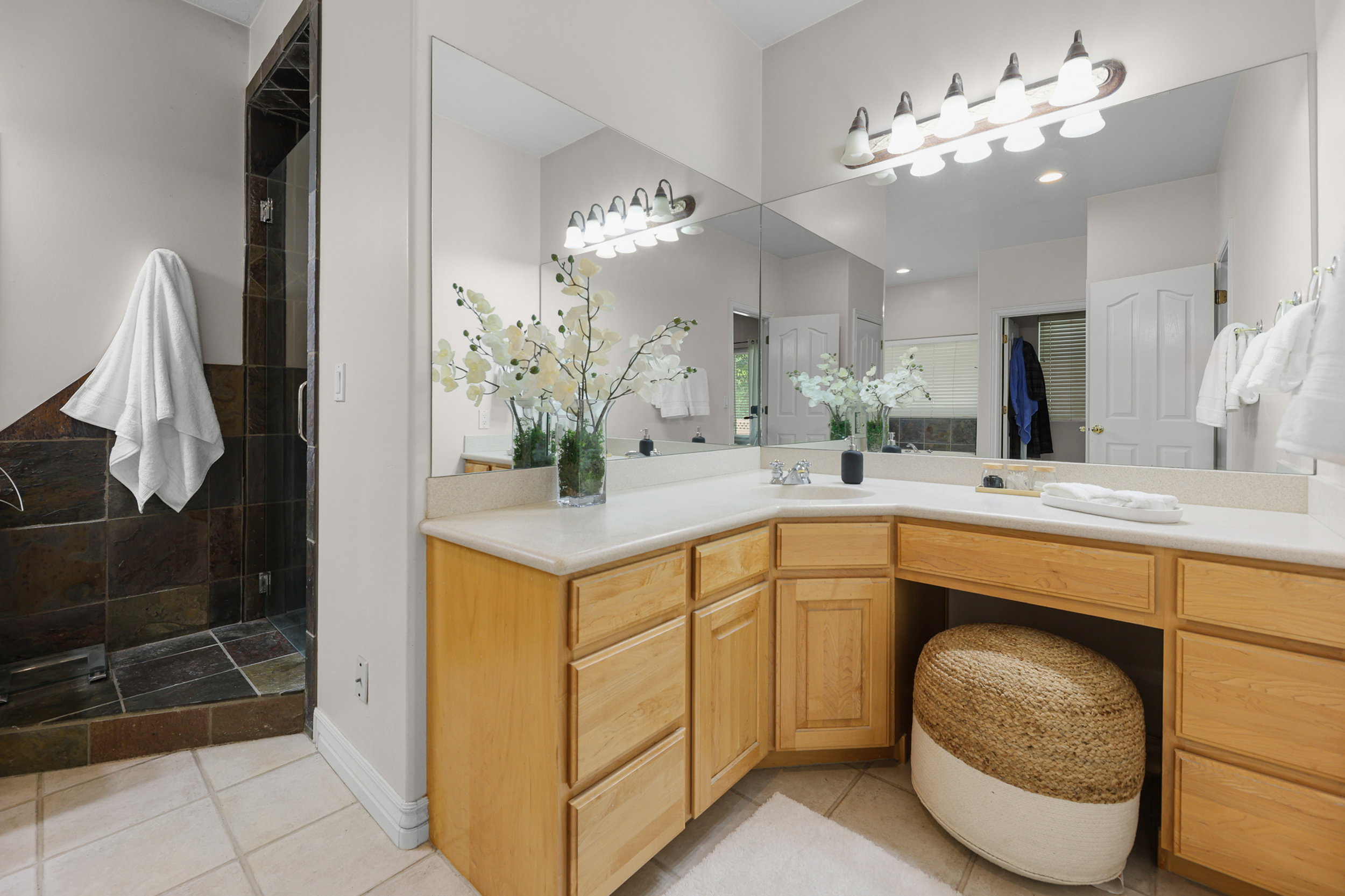 Primary bath