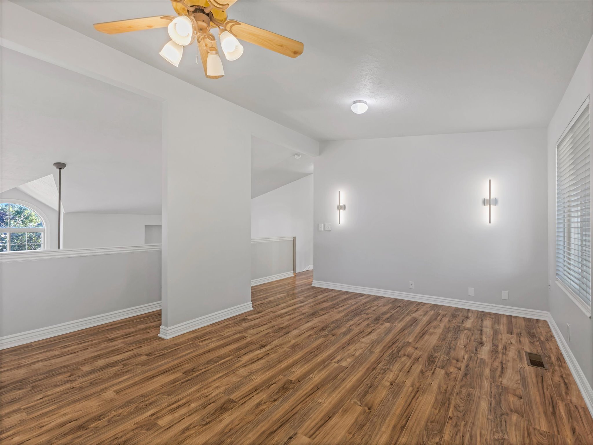 Loft/den/office