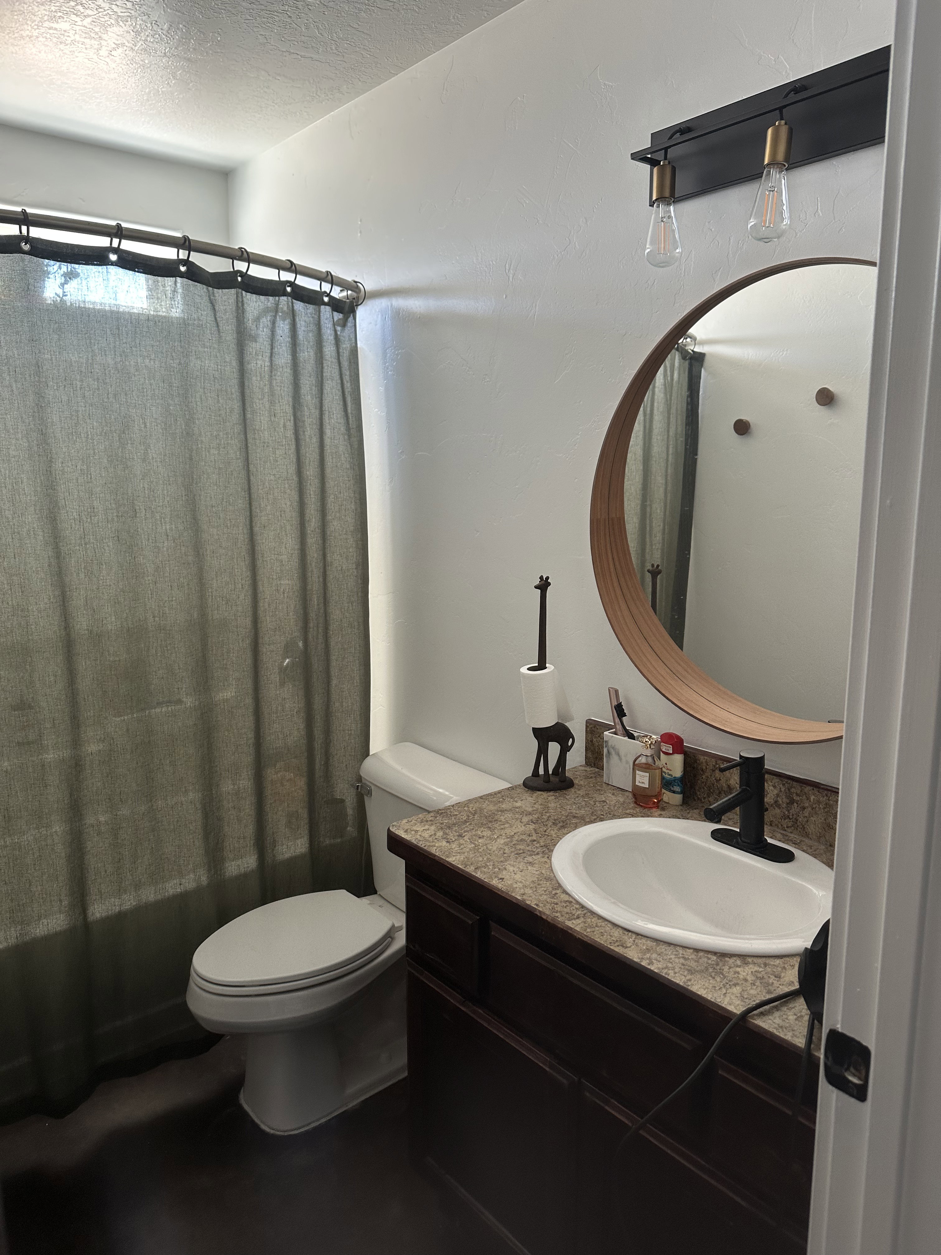 2nd Bathroom