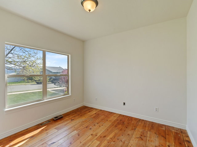 Main floor bedroom #2