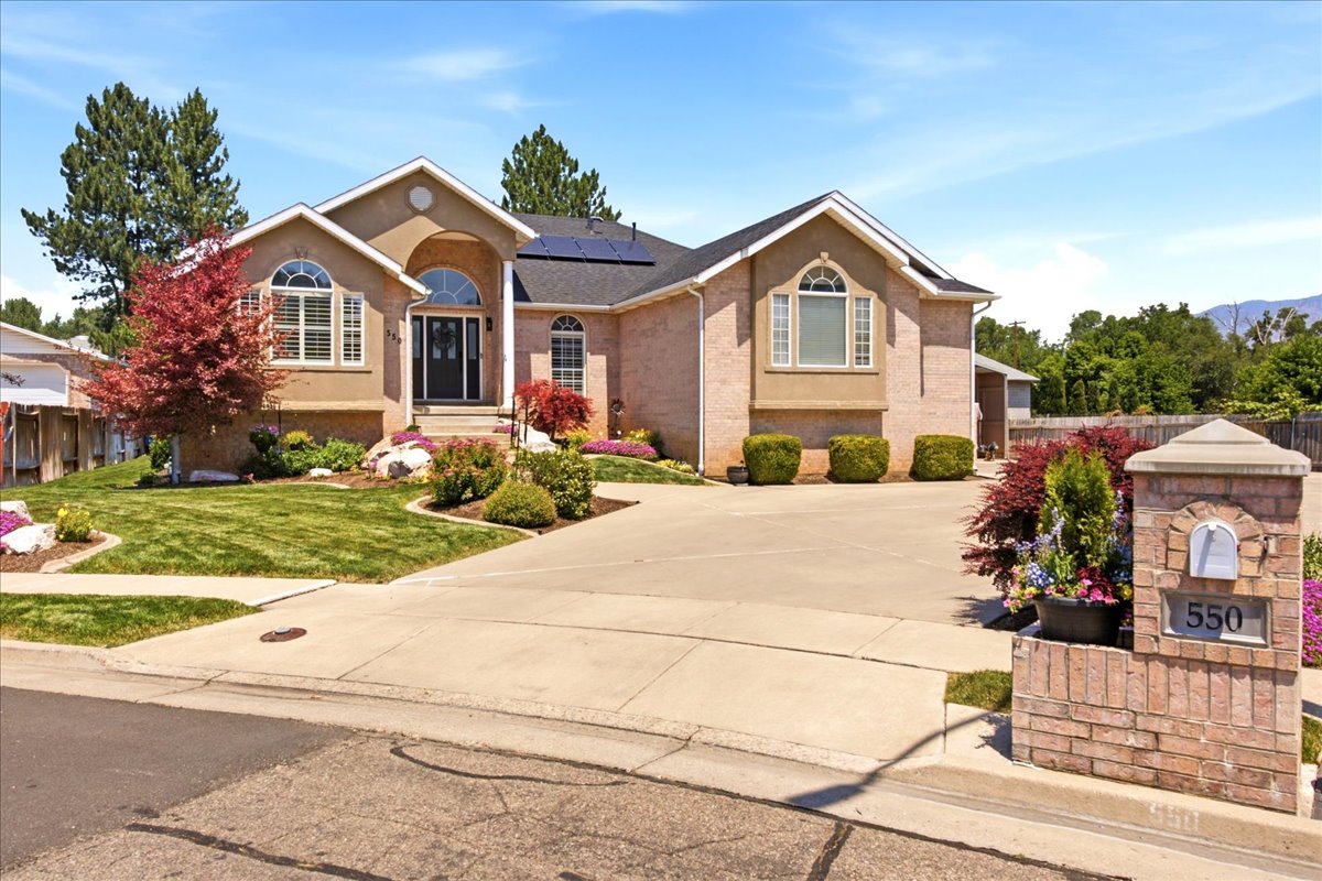 Beautifully maintained rambler with potential mother-in-law apartment/ADU