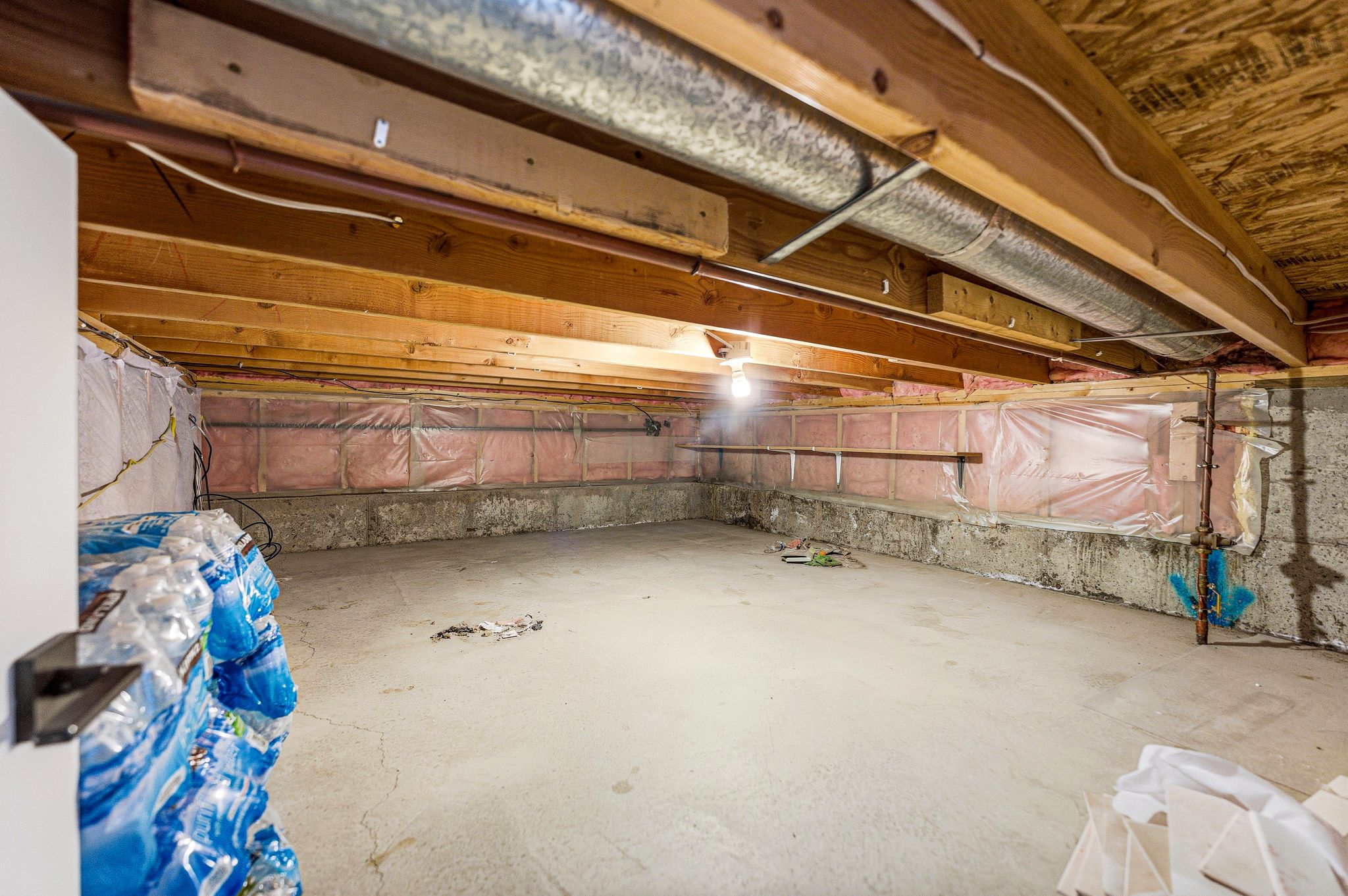 Crawl space for additional storage