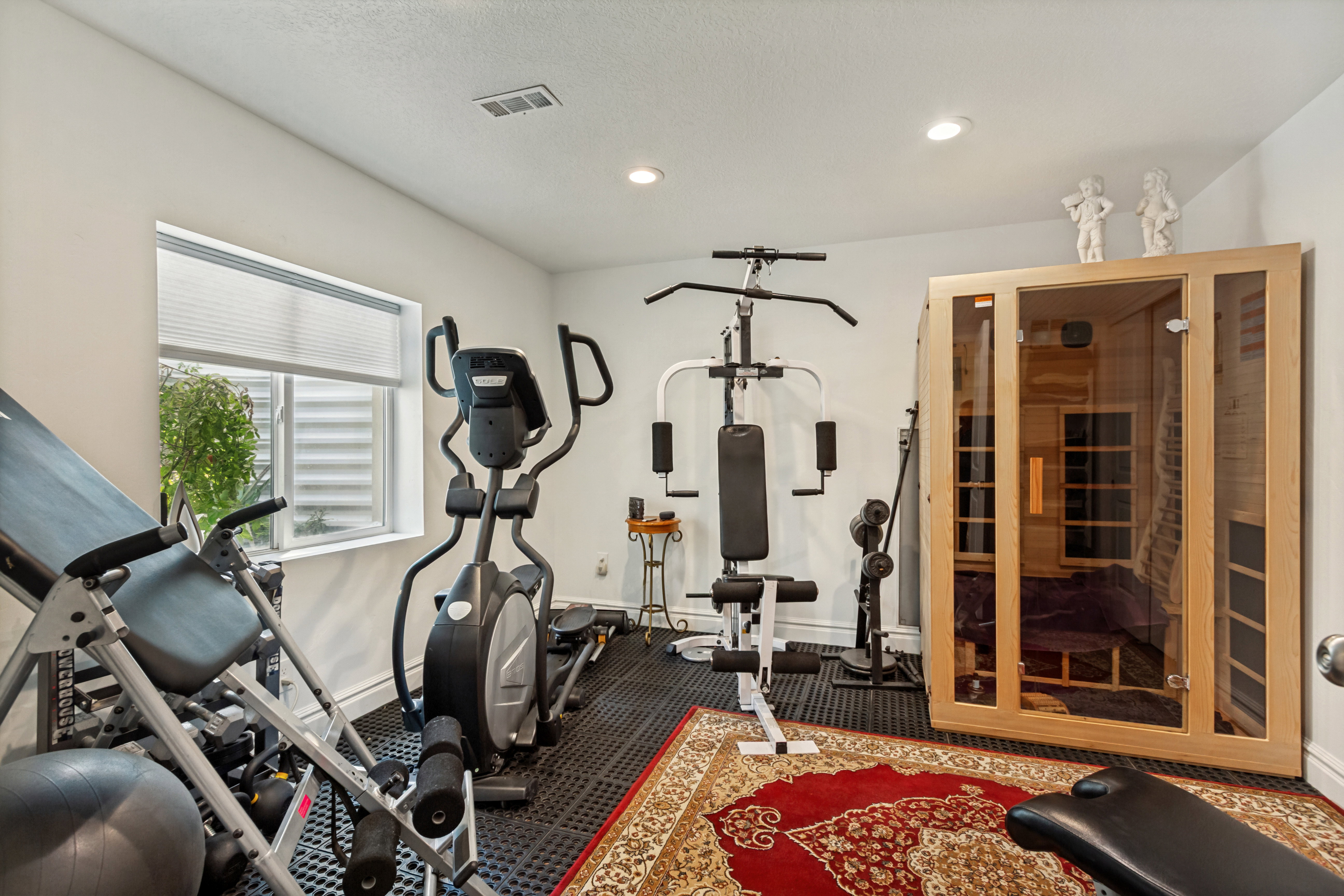 Bedroom #4 or exercise room (basement)