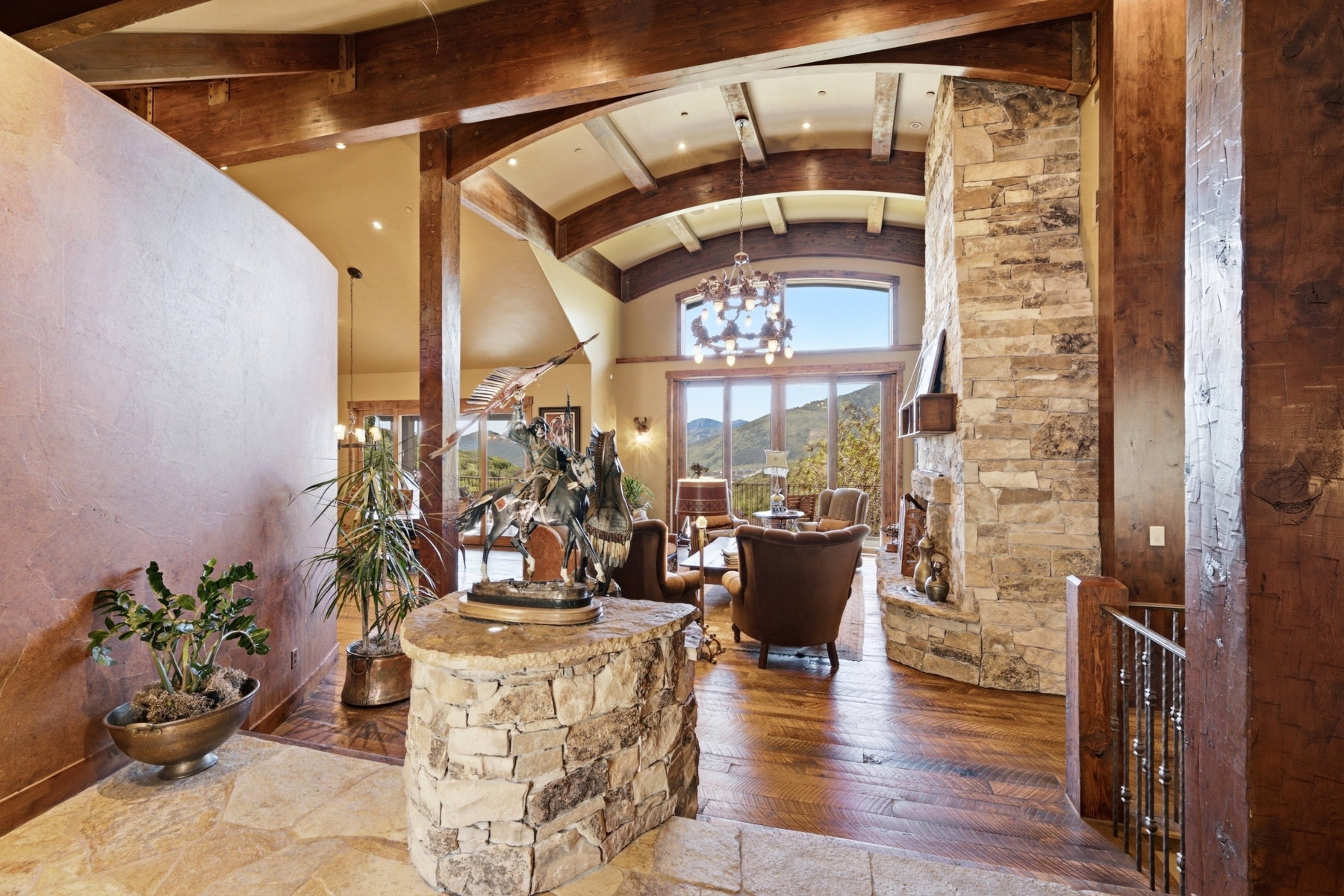Stone entryway with flagstone flooring