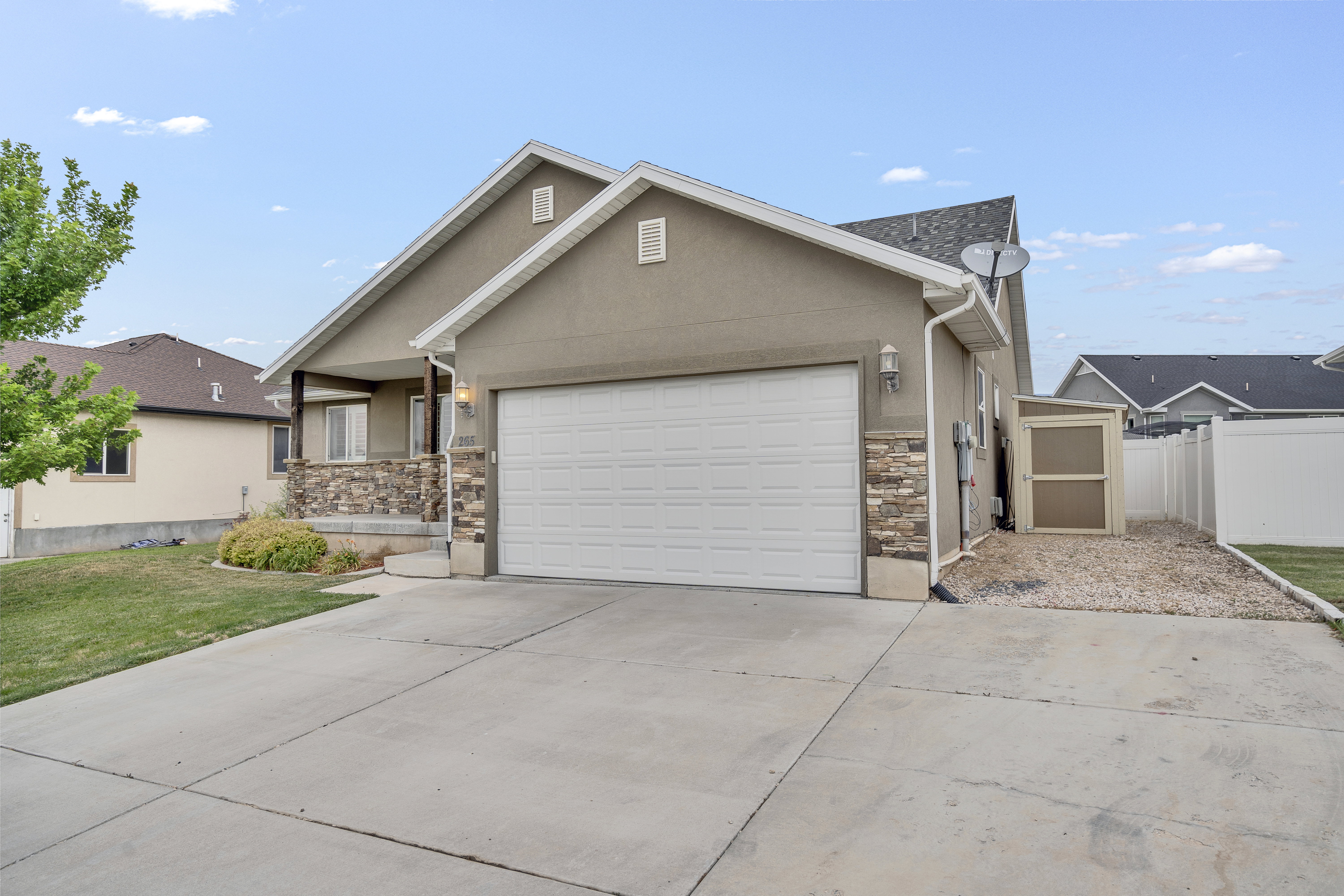 Large RV PARKING area with shed f