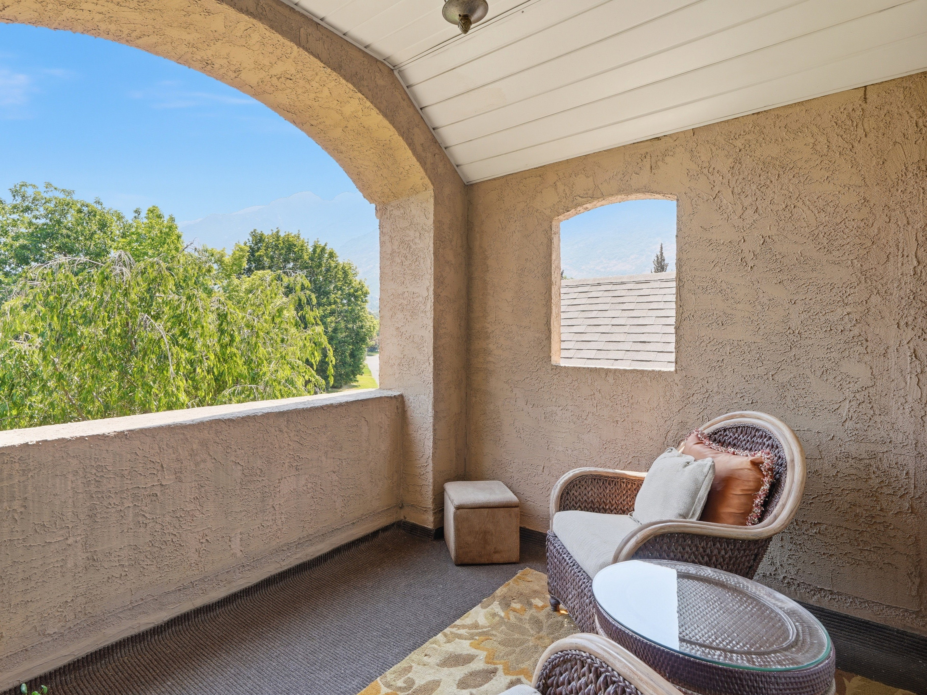 Covered balcony