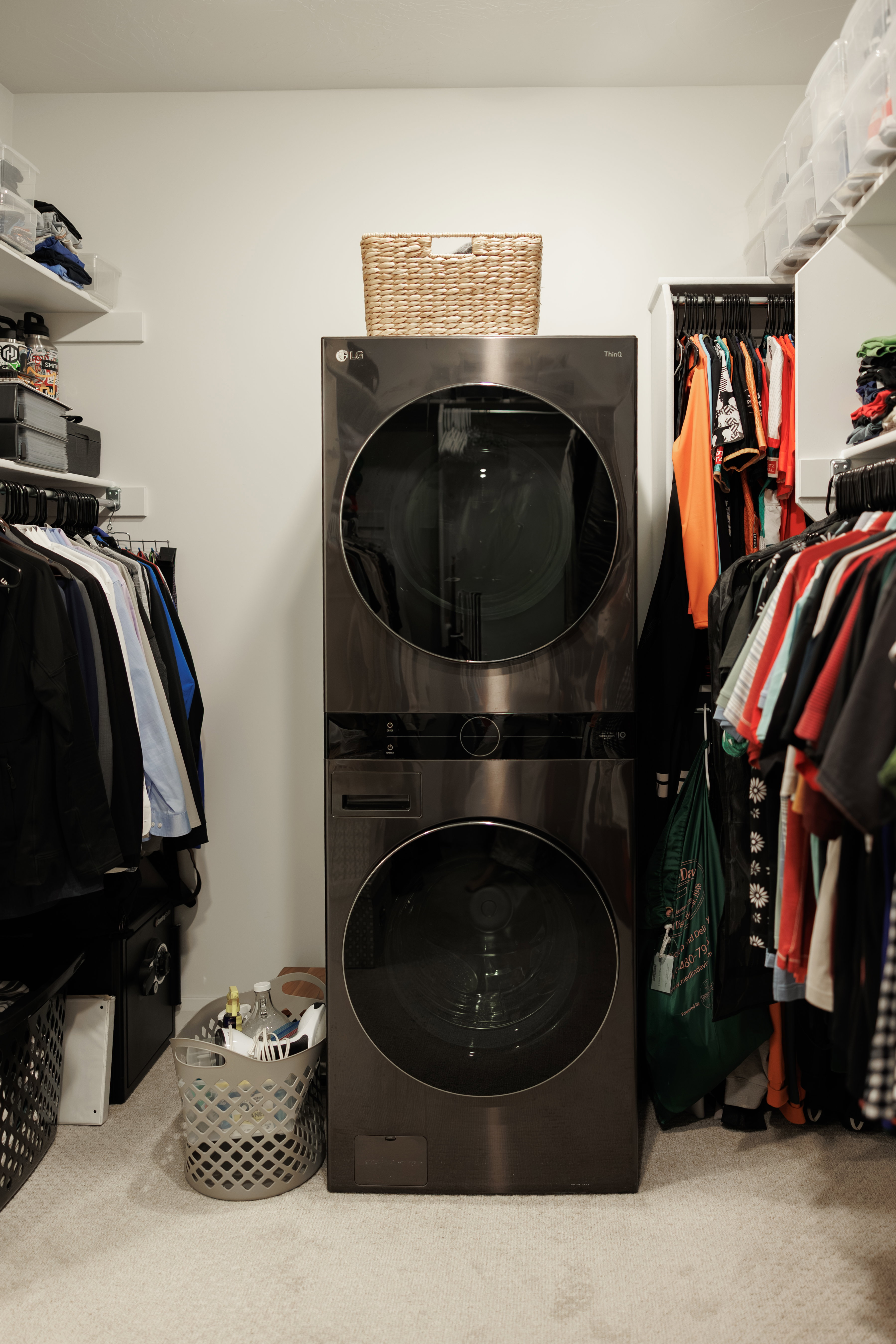 Primary closet featuring w/d hookups