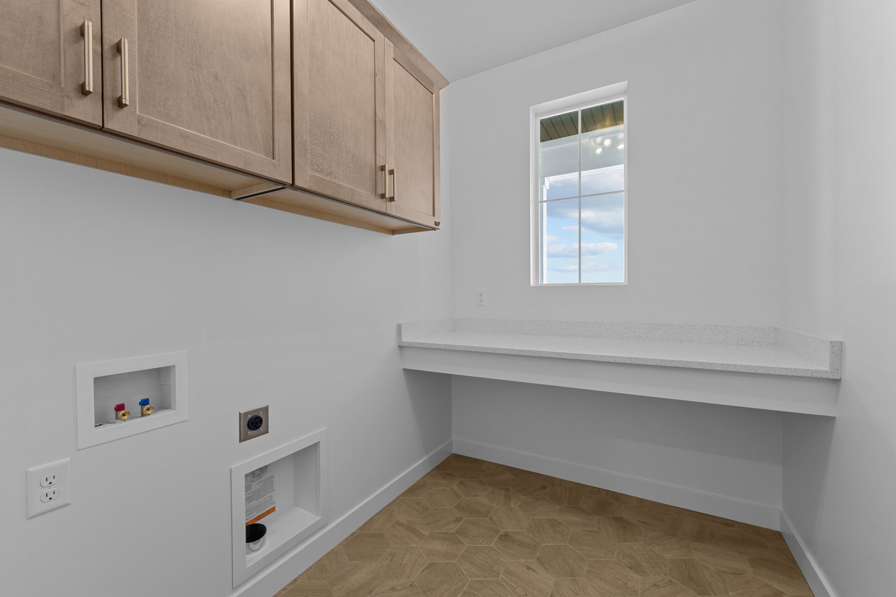 Picture of another home with the same floorplan. Design selections may differ.
