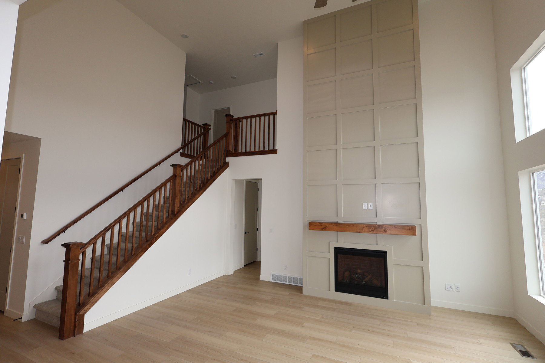 Picture of another home with the same floorplan. Design selections may differ.