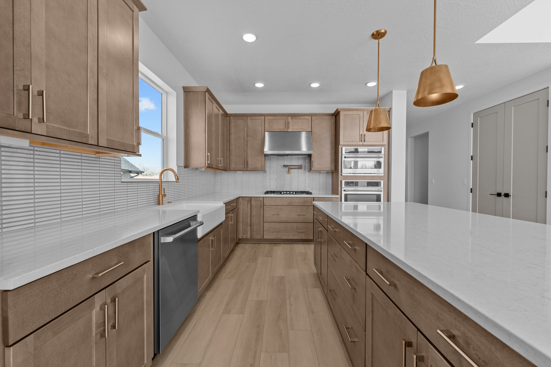 Picture of another home with the same floorplan. Design selections may differ.