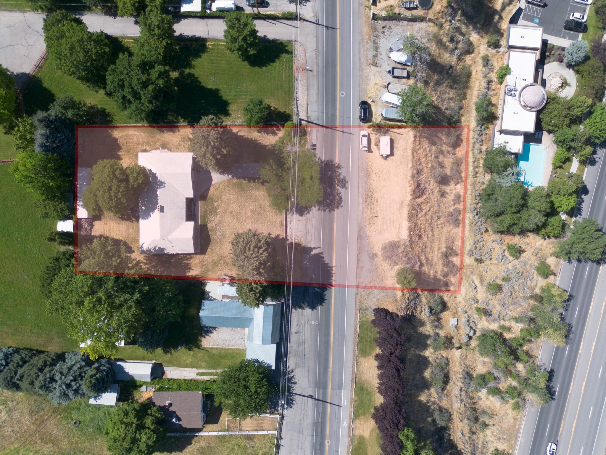 Overhead view with approximate property boundaries