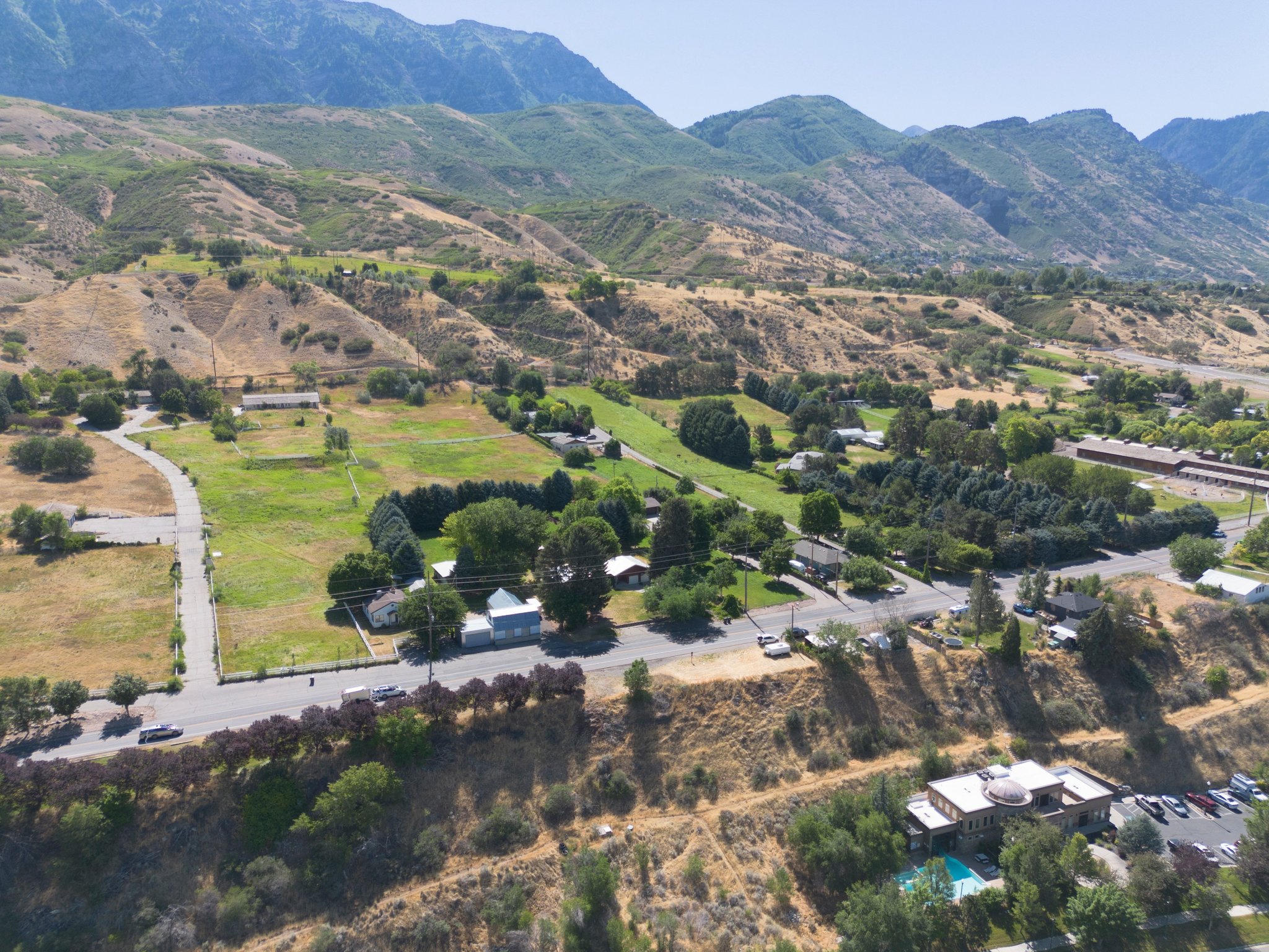 Aerial picture looking toward the property from the West