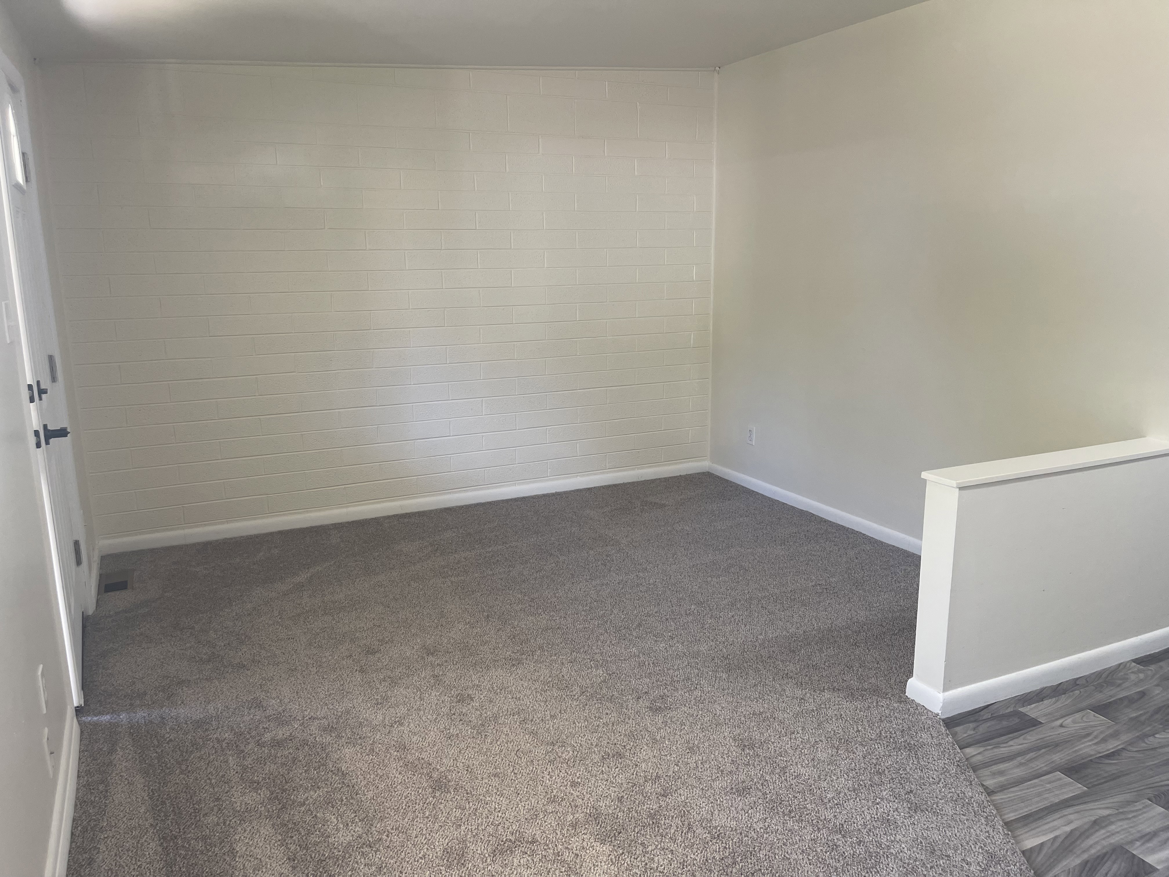Neutral tone paint throughout