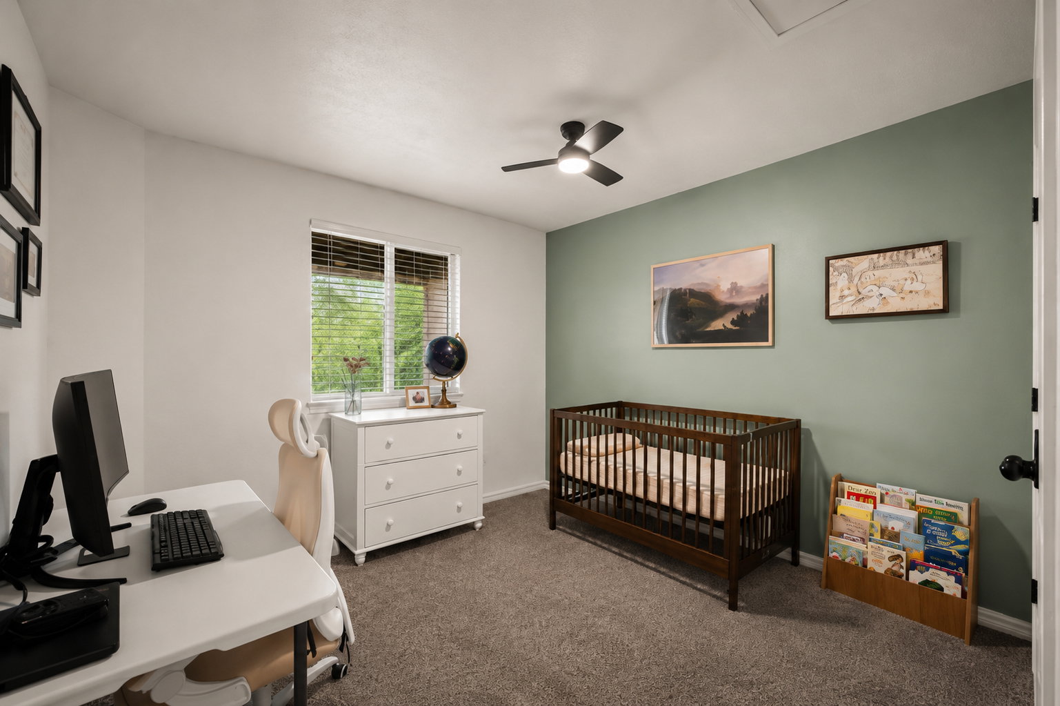 Room featuring neutral carpeting, a window with blinds, and a ceiling fan with integrated lighting