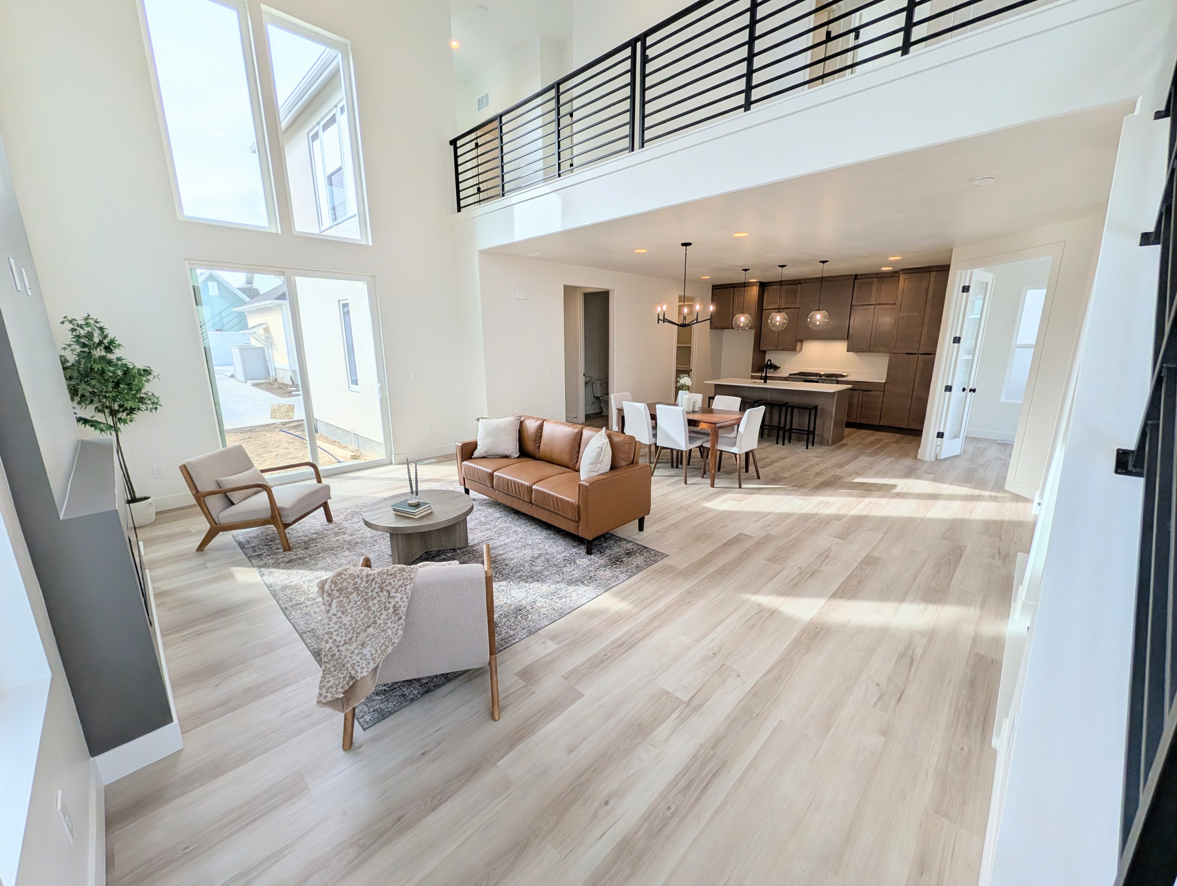 *Interior finished photos are from previously built homes of the same floor plan for example purposes. Upgrades and finishes vary.*