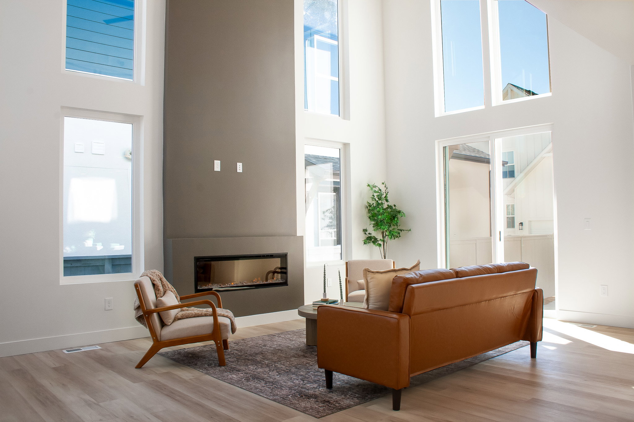 *Interior finished photos are from previously built homes of the same floor plan for example purposes. Upgrades and finishes vary.*