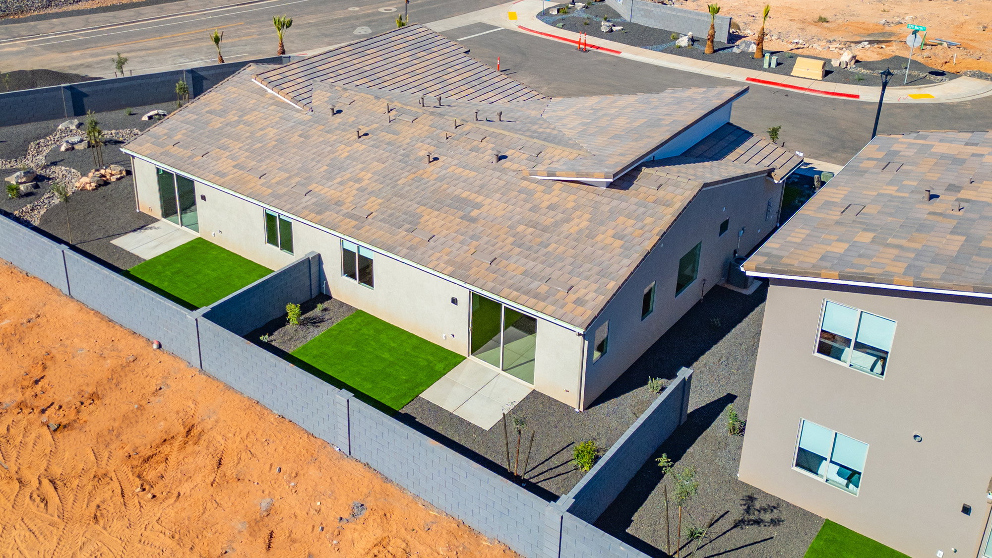 Aerial view of property and surrounding area