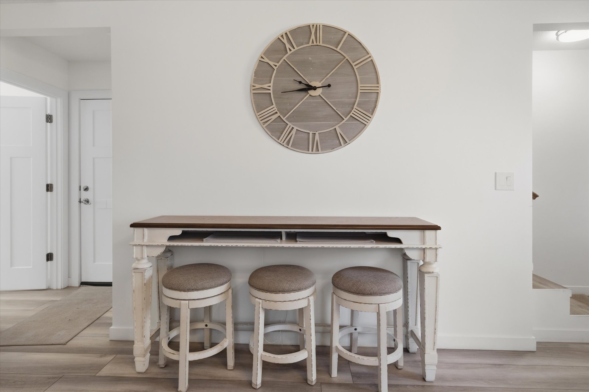 Light-toned wood-finish flooring