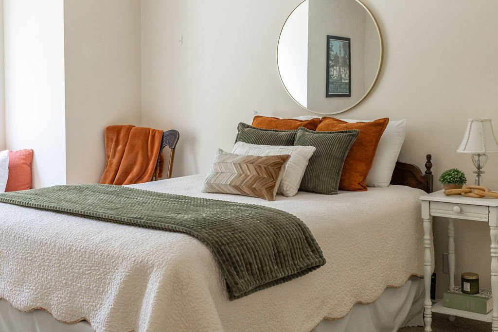 2nd bedroom with amazing natural light