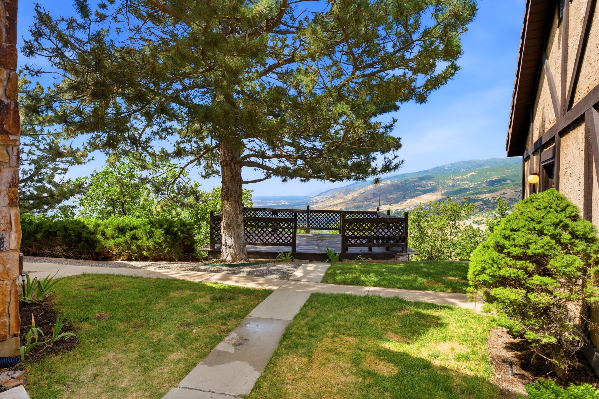 Outdoor patio with spectacular mountain and valley views
