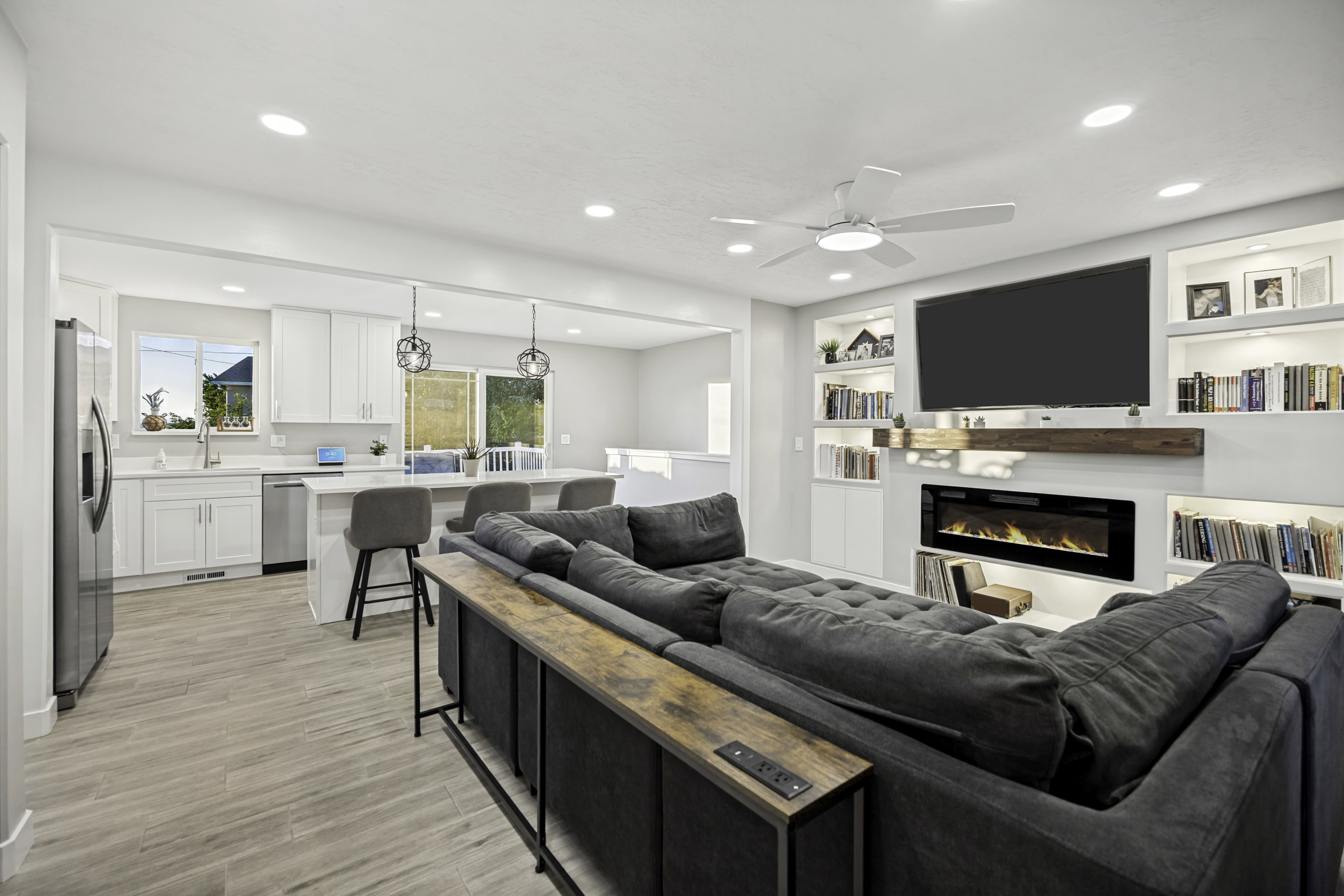 Electric fireplace
