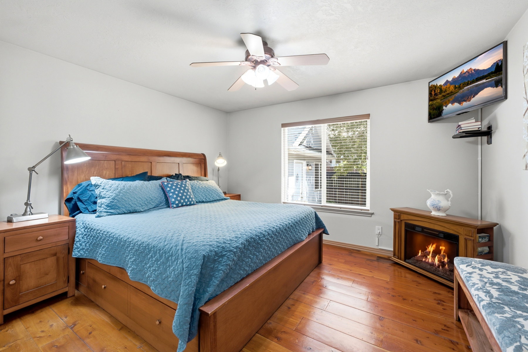 Primary Suite with Wood-finish flooring throughout