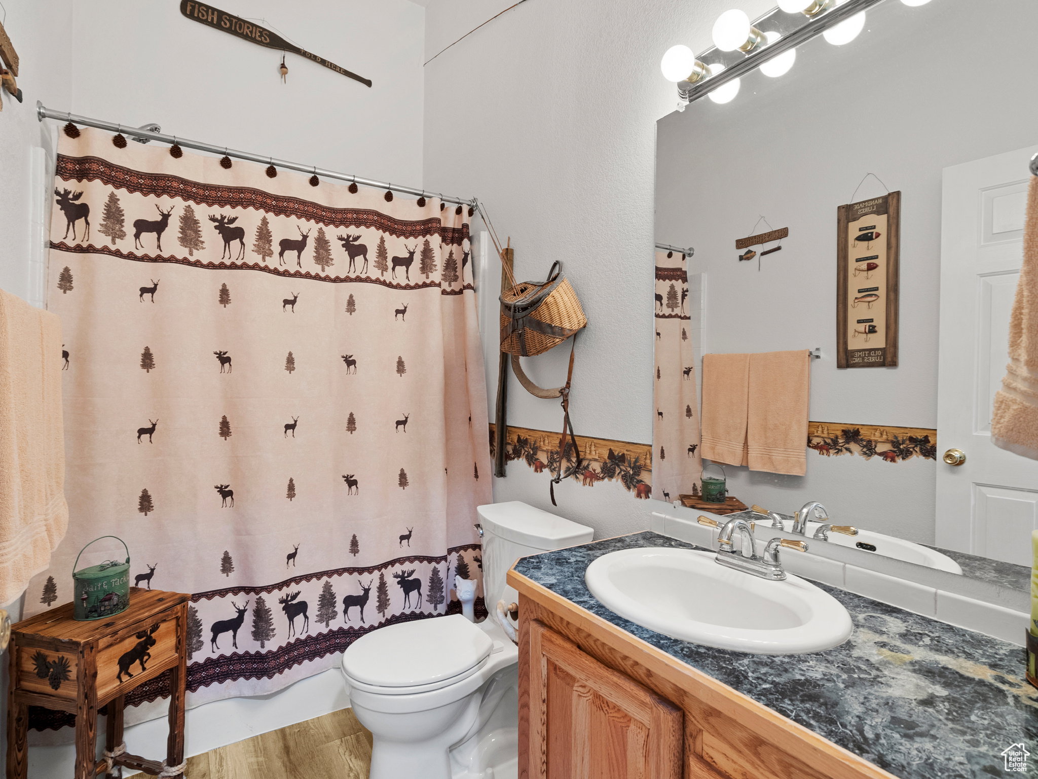 Main bathroom