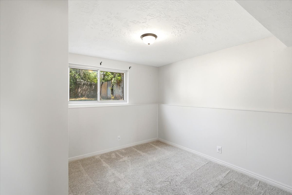 downstairs 4th bedroom