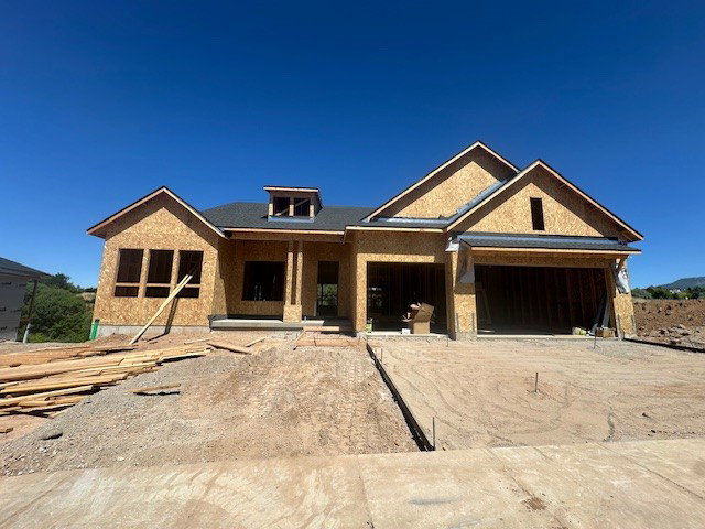 New construction Rambler. Ready Fall 2026