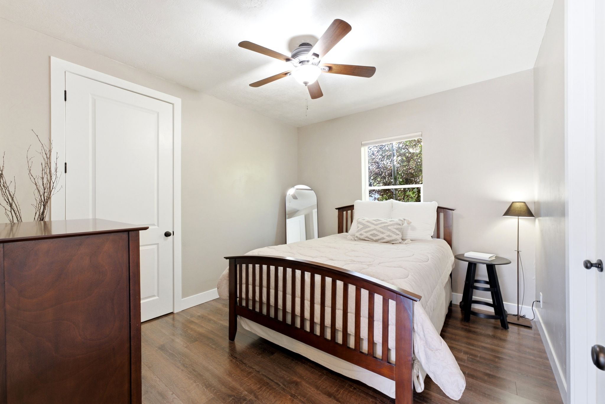 Wood-finish flooring throughout